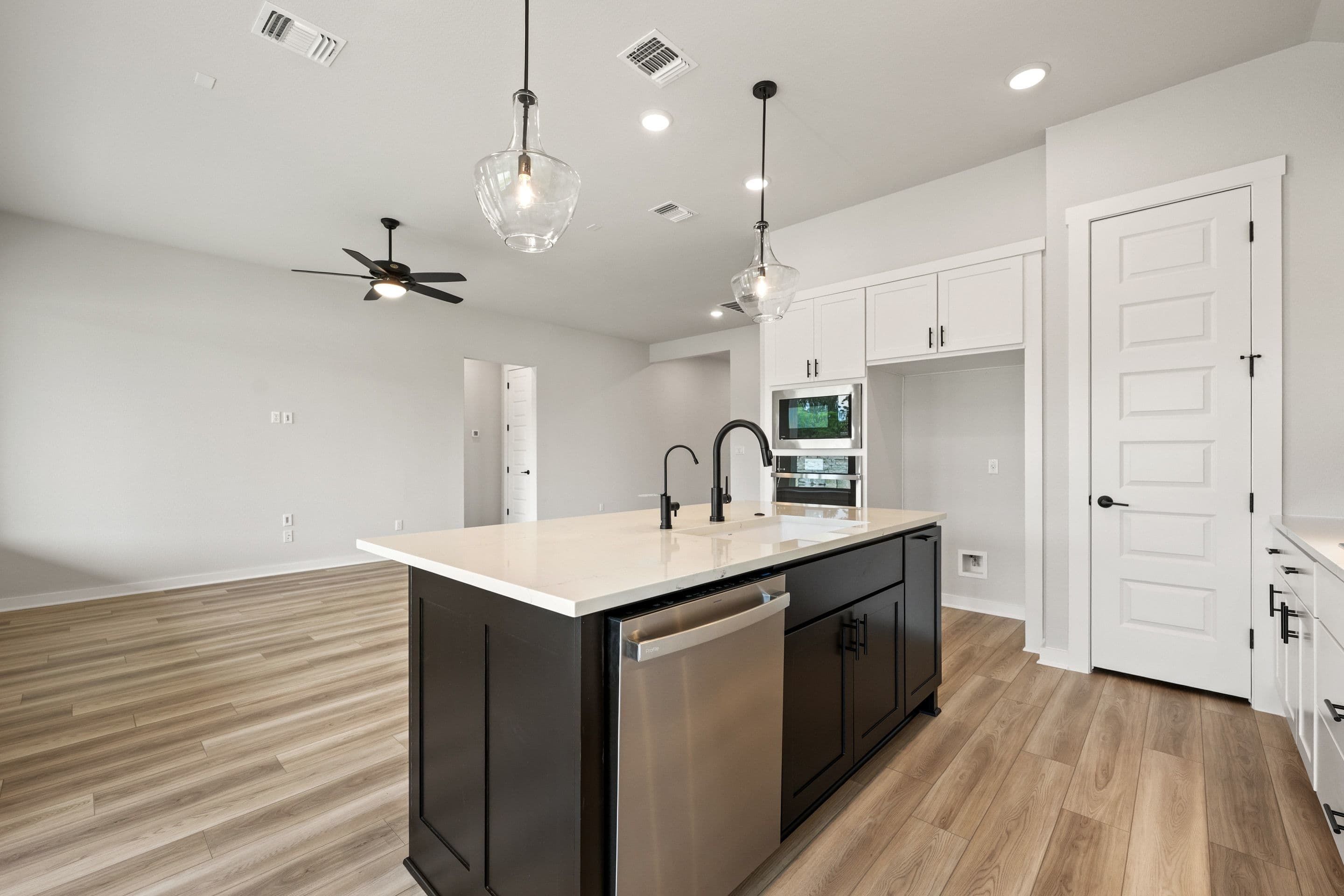 10728 Worth Lane