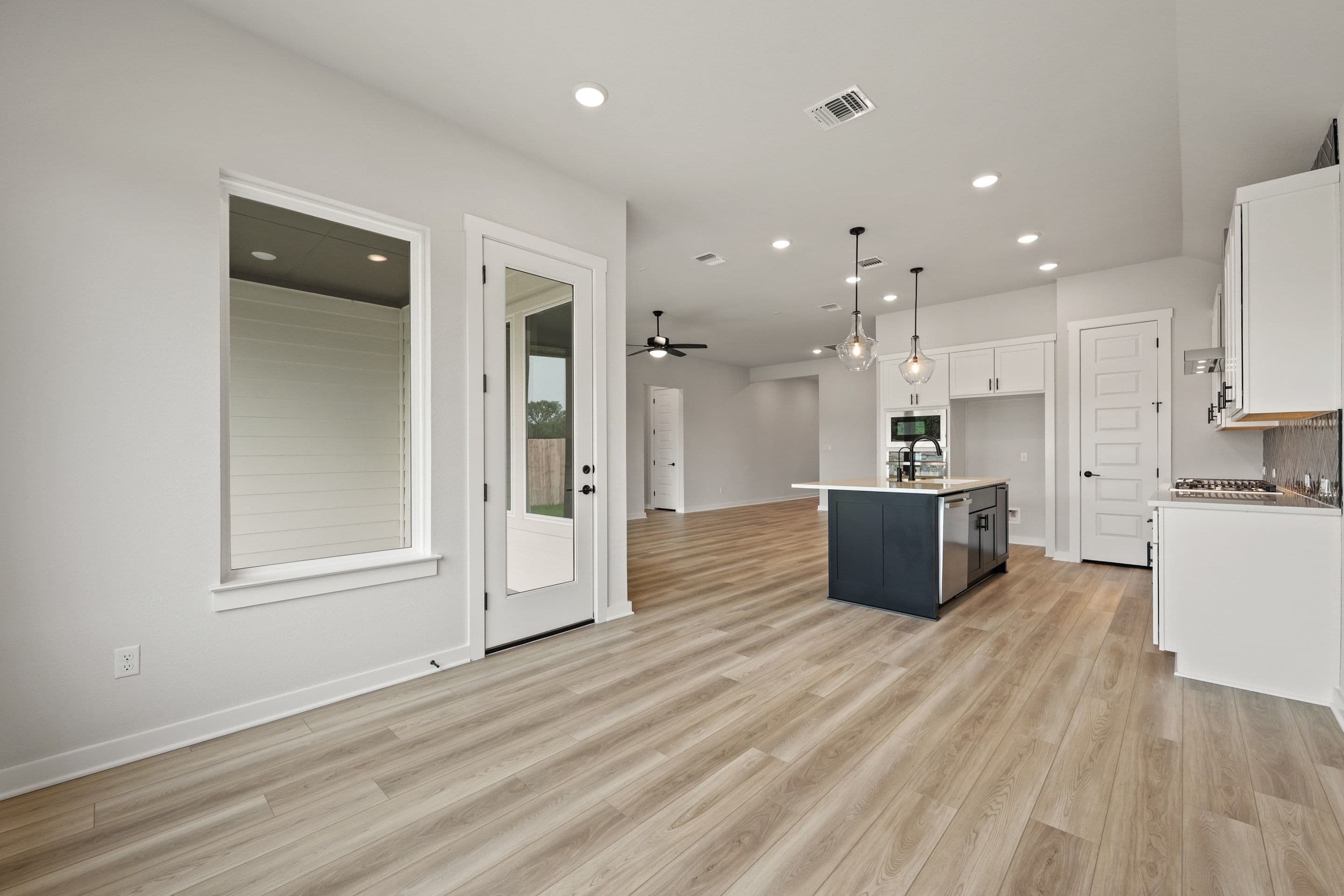 10728 Worth Lane