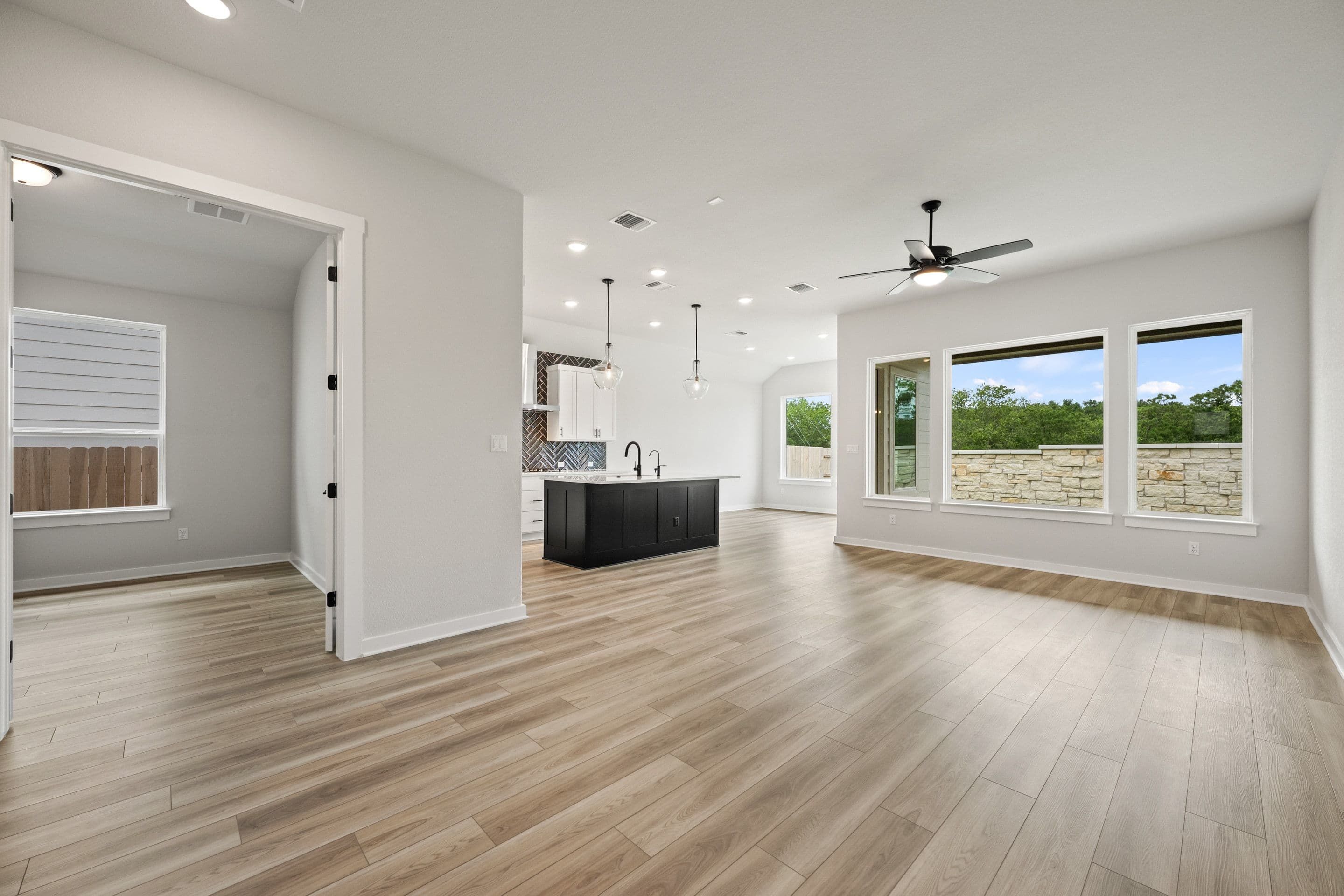 10728 Worth Lane