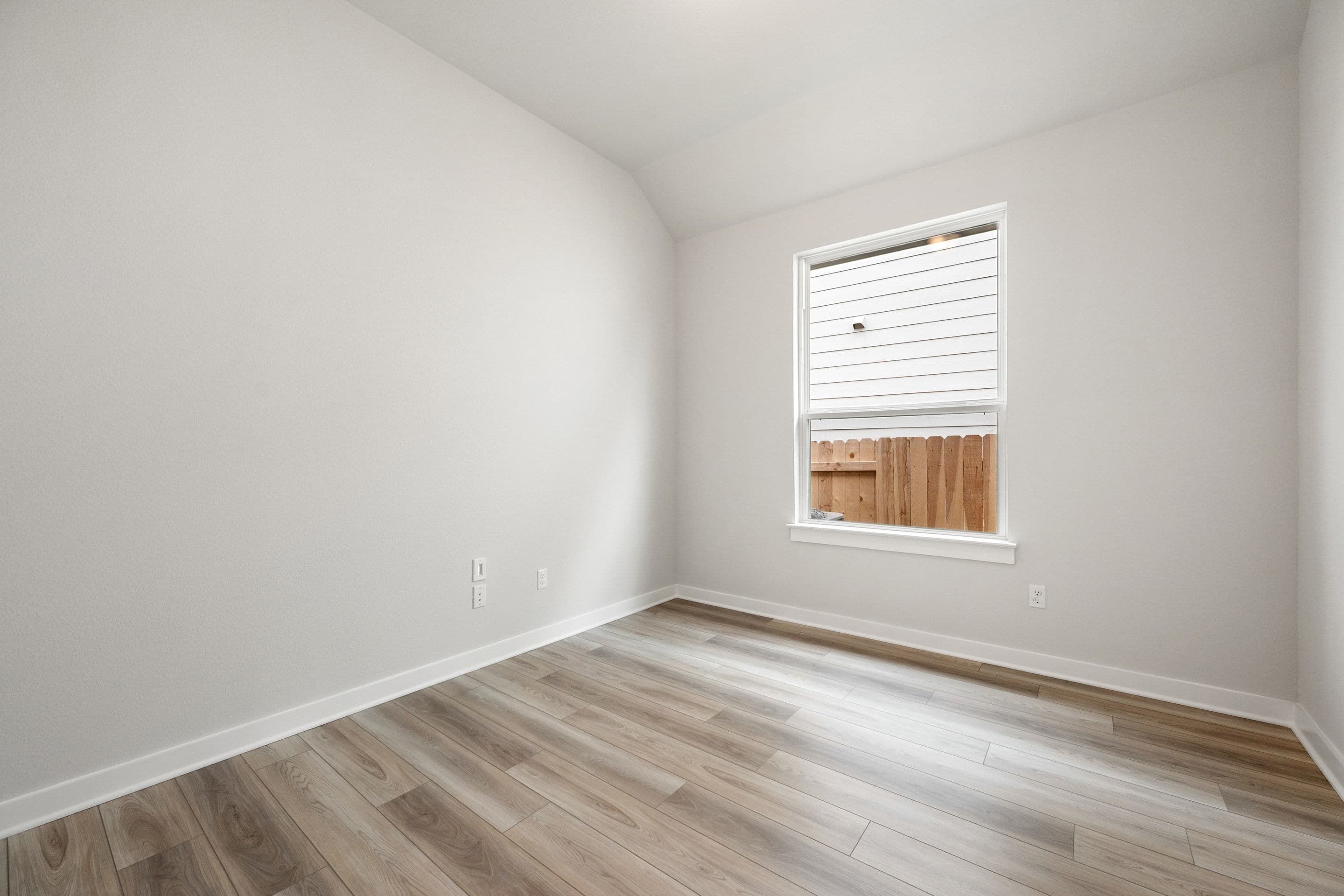 10728 Worth Lane