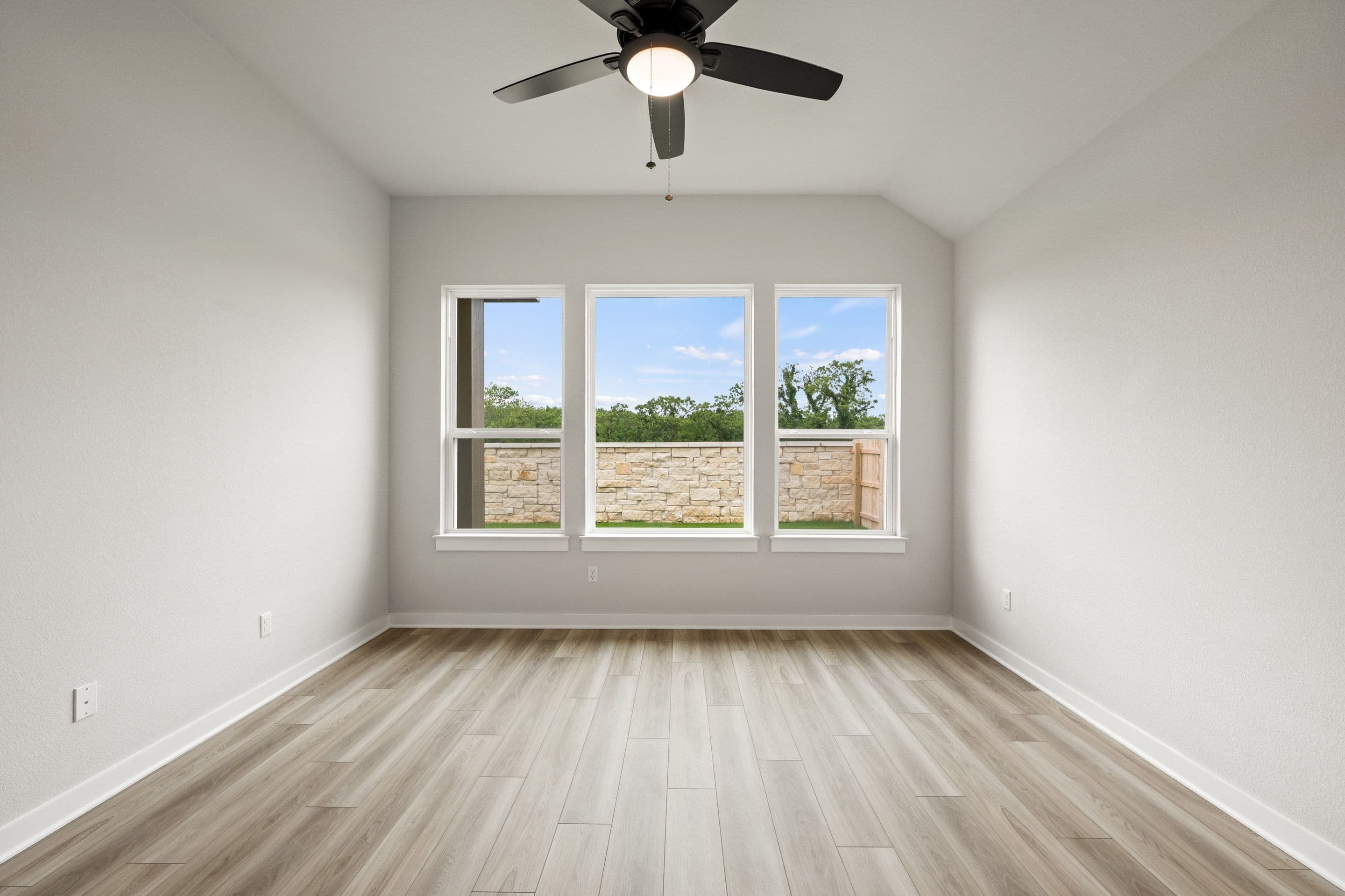 10728 Worth Lane