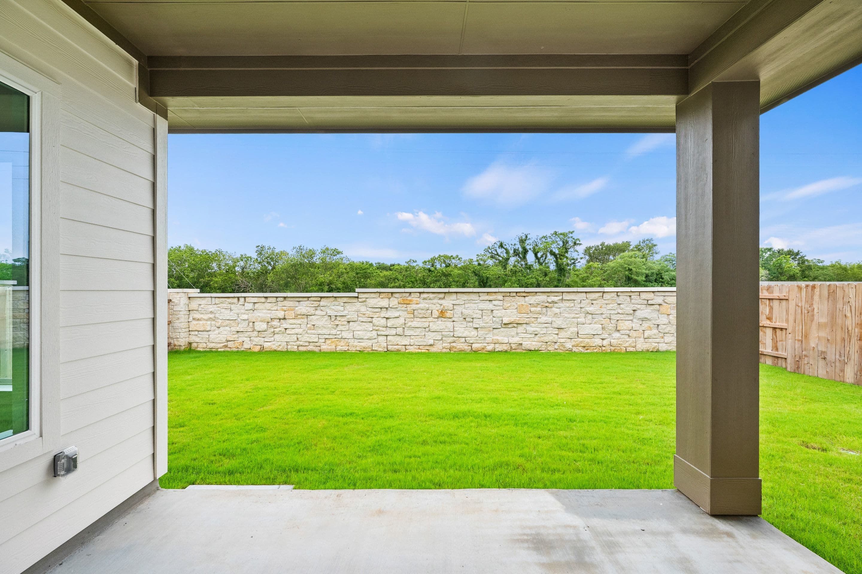 10728 Worth Lane