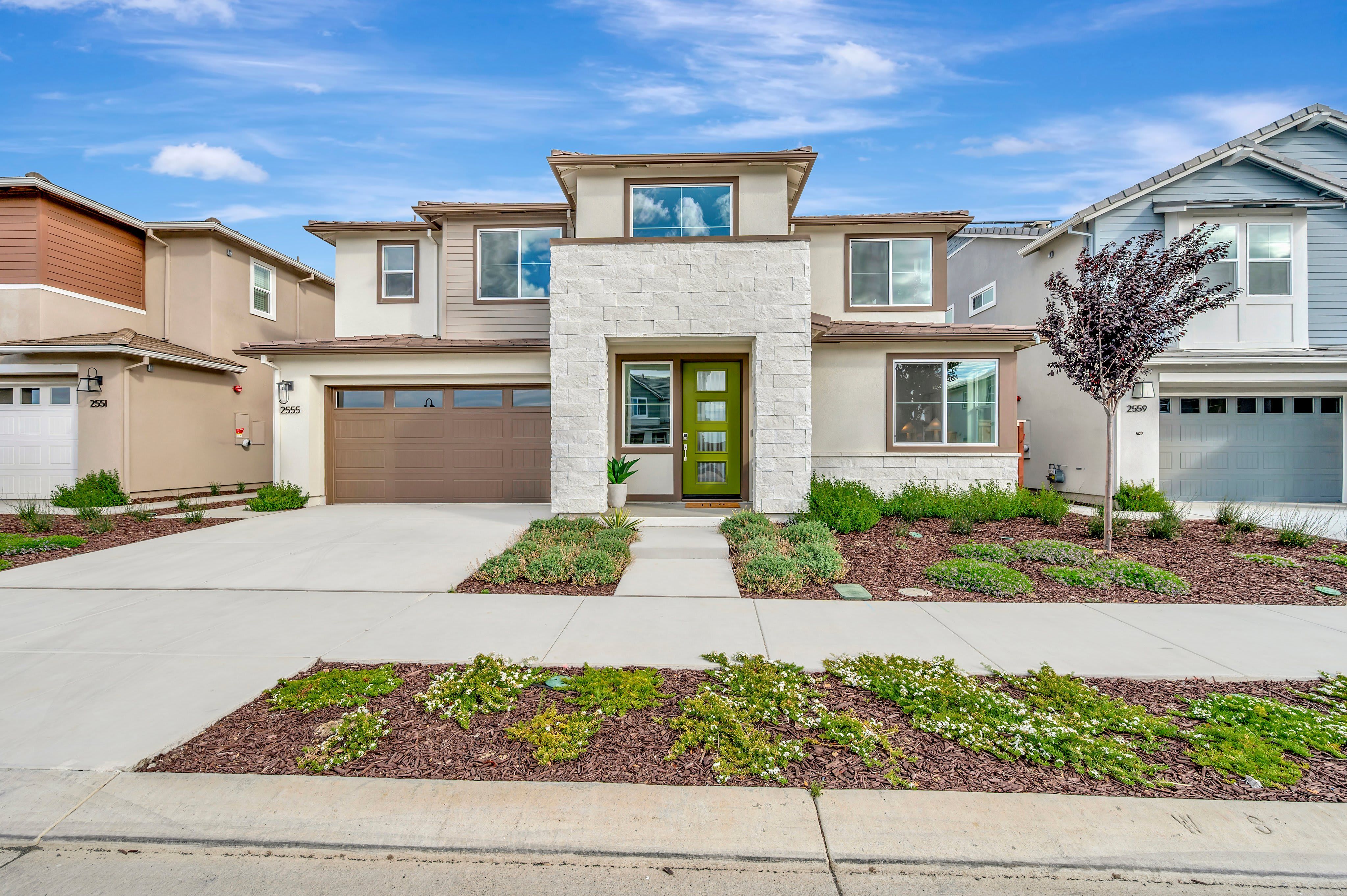 2555 Lavender Place