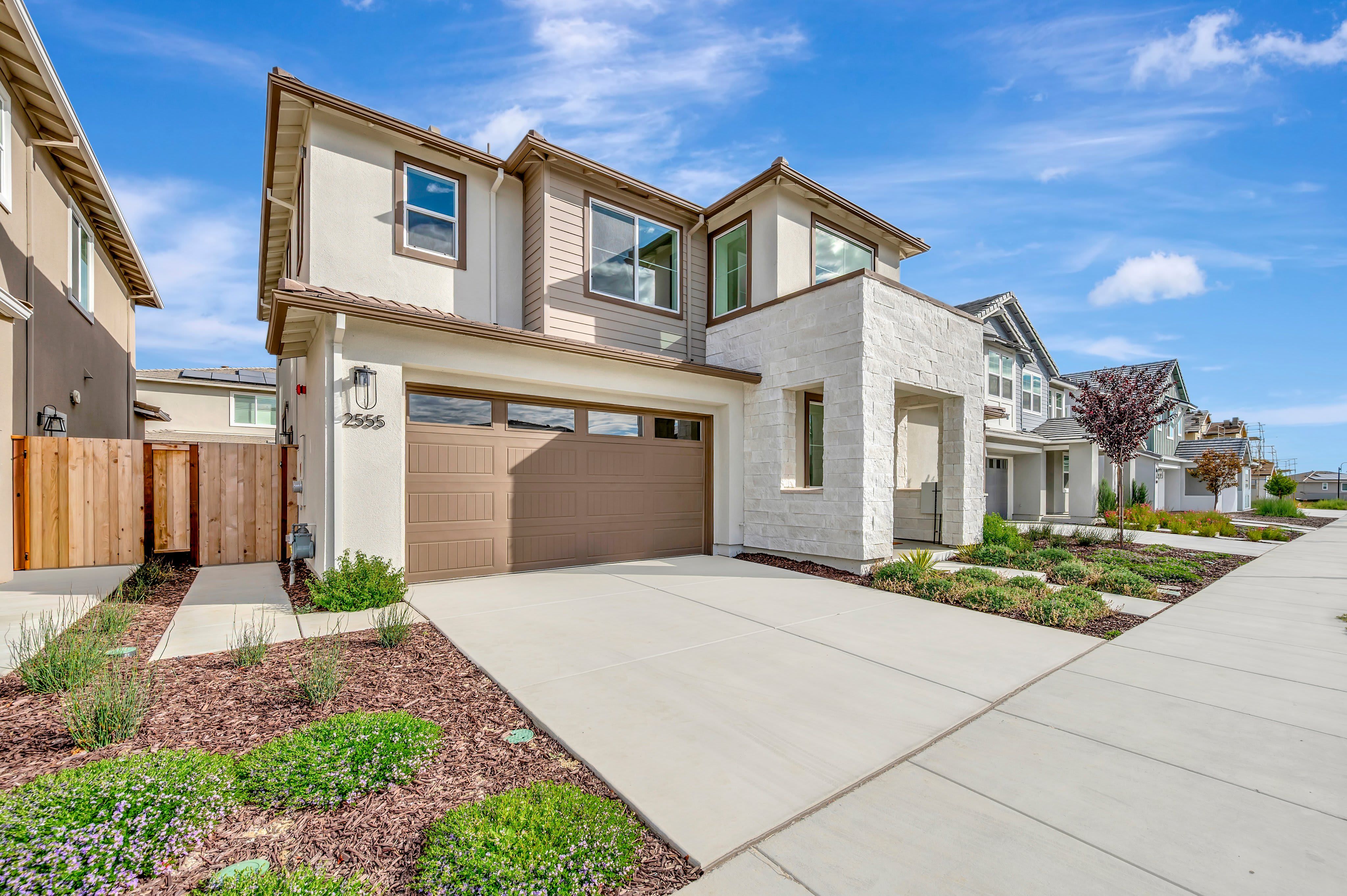 2555 Lavender Place