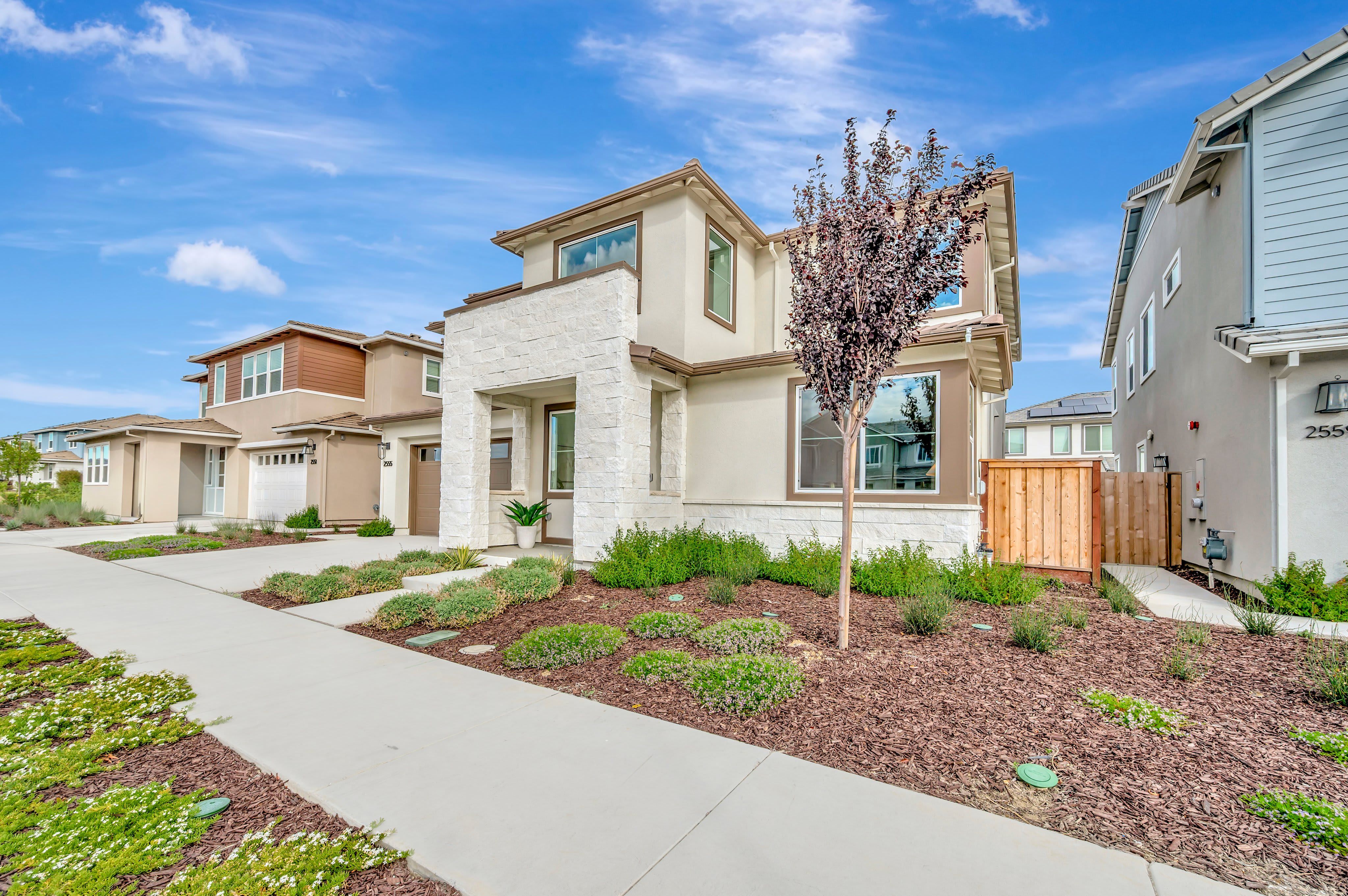 2555 Lavender Place