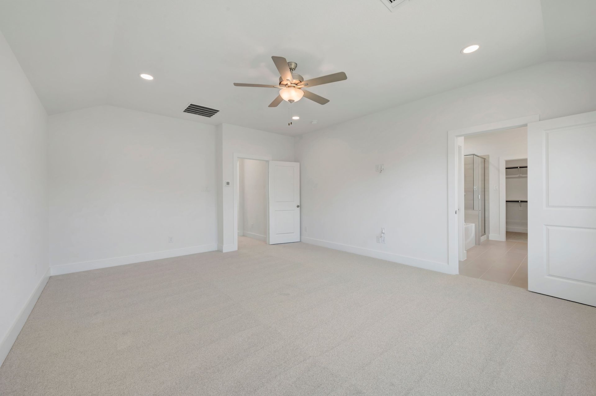 11744 Edgewood Drive