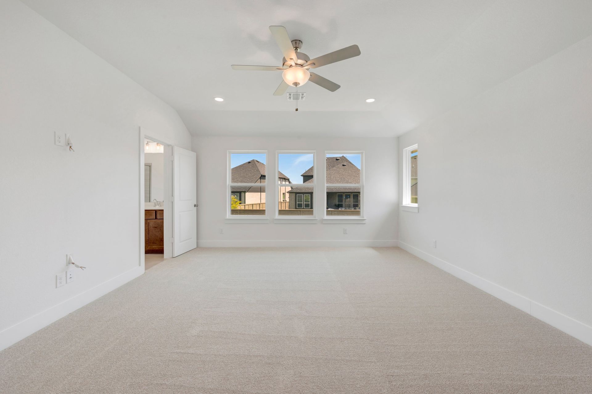 11744 Edgewood Drive