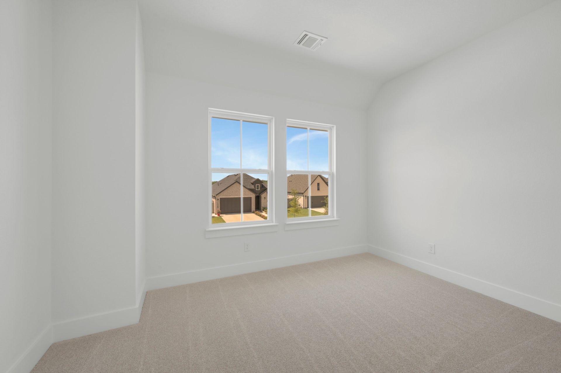 11744 Edgewood Drive