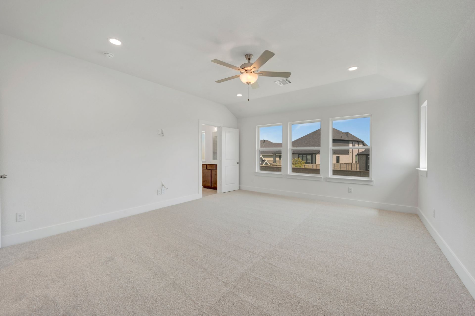11744 Edgewood Drive