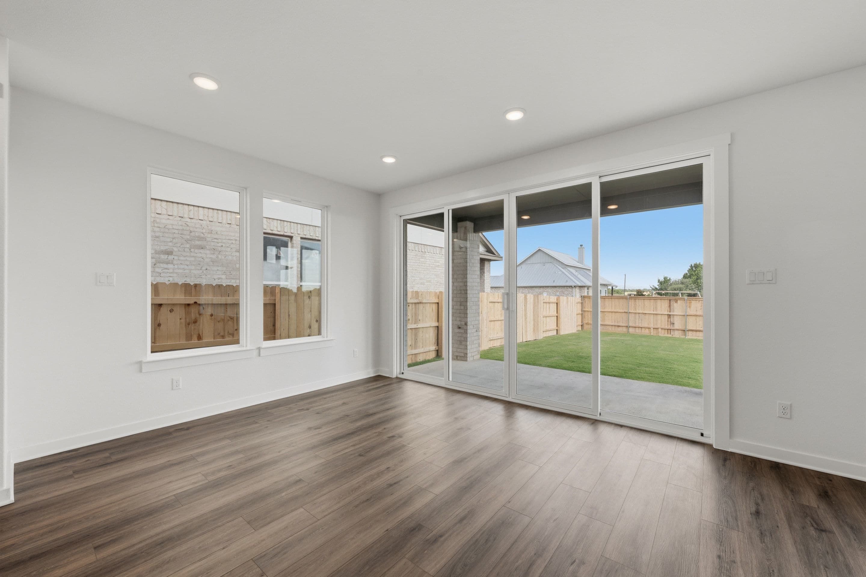 220 Bloomington Loop