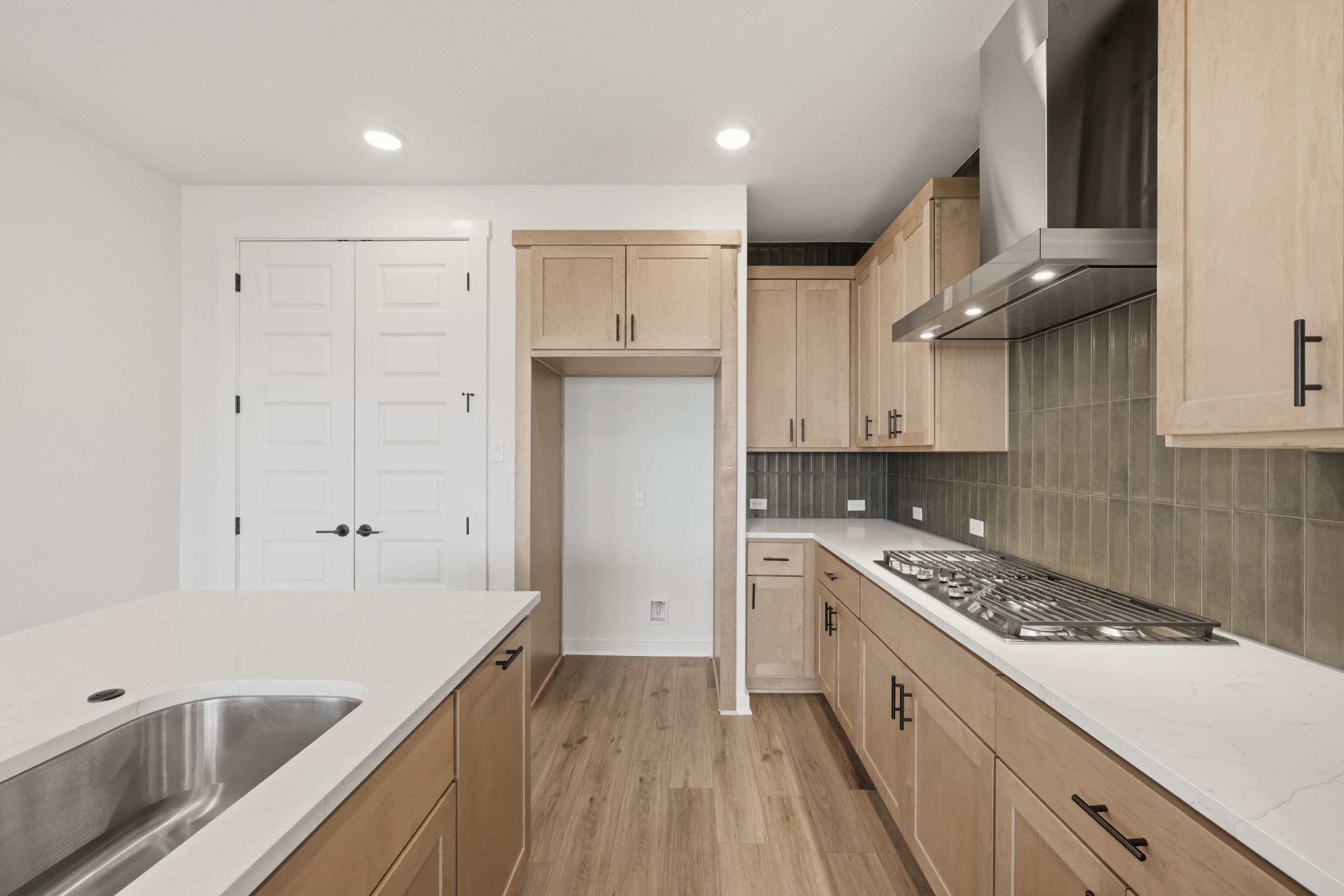 220 Bloomington Loop