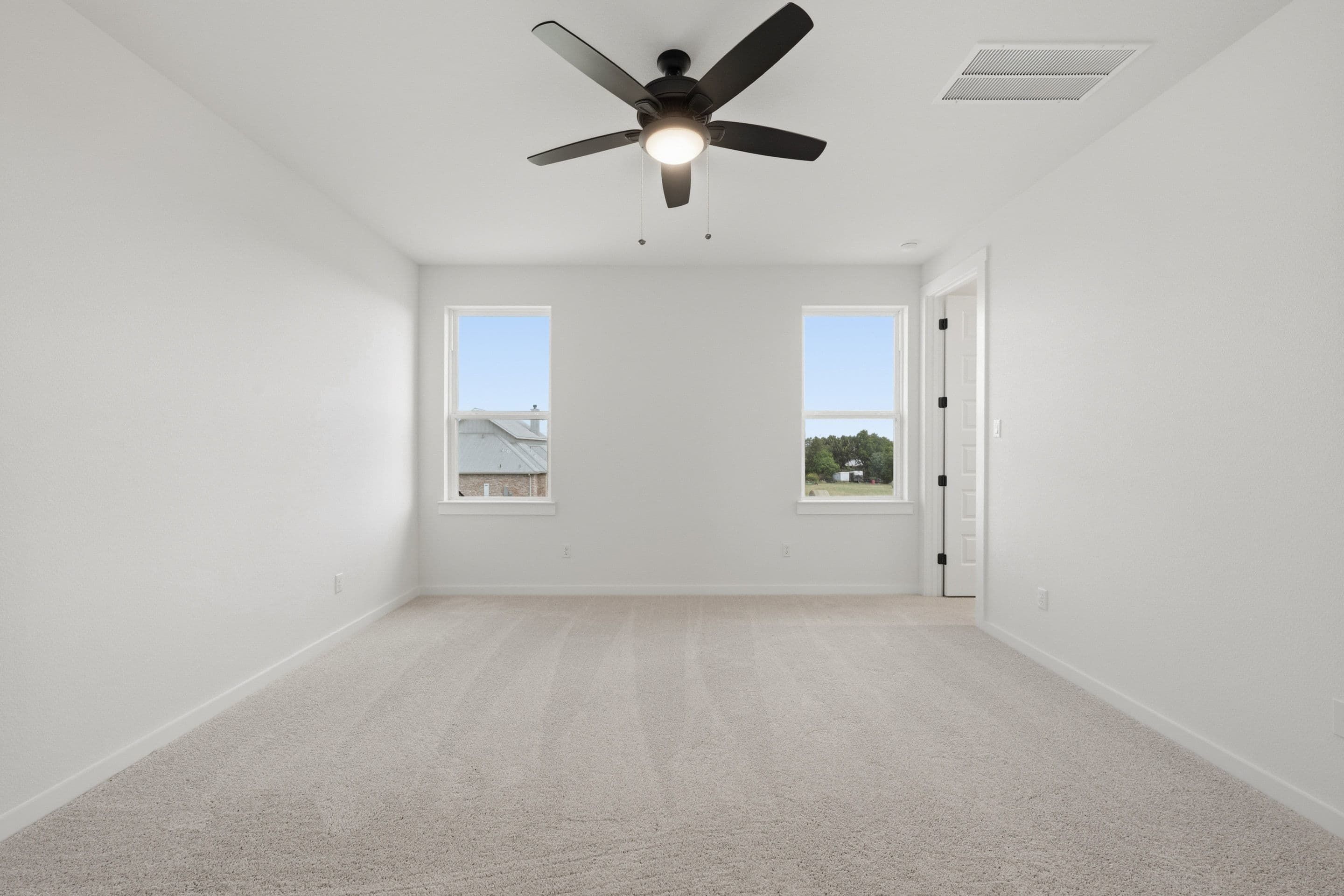 220 Bloomington Loop