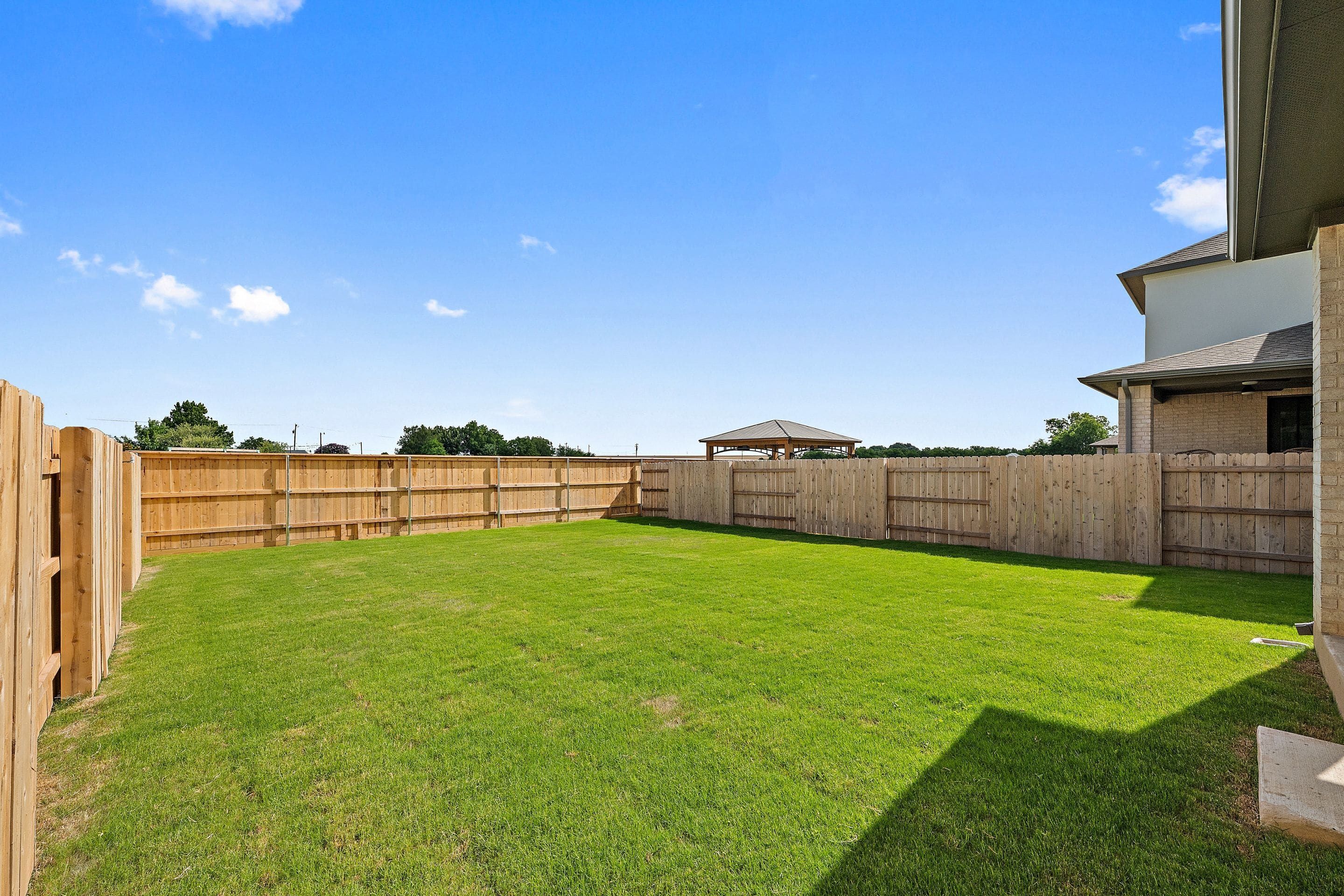220 Bloomington Loop