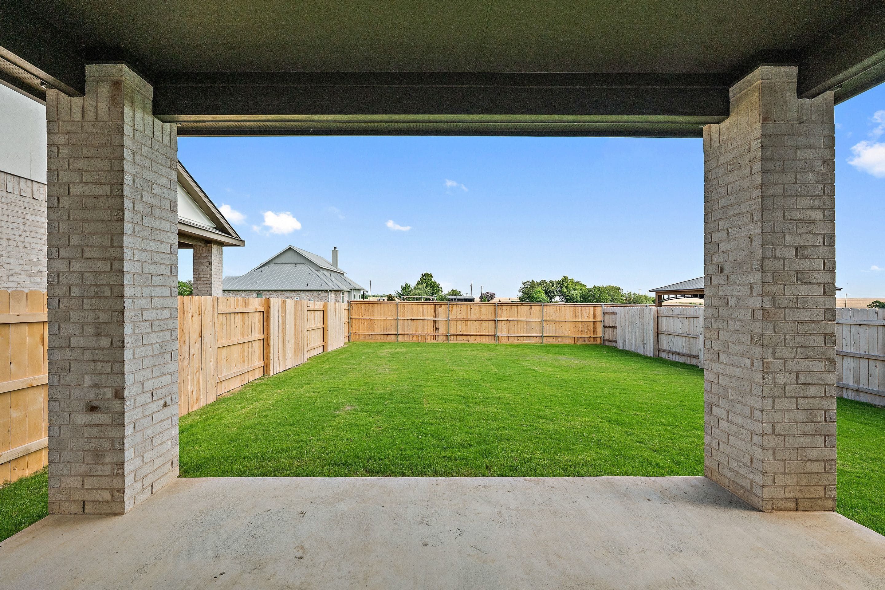 220 Bloomington Loop