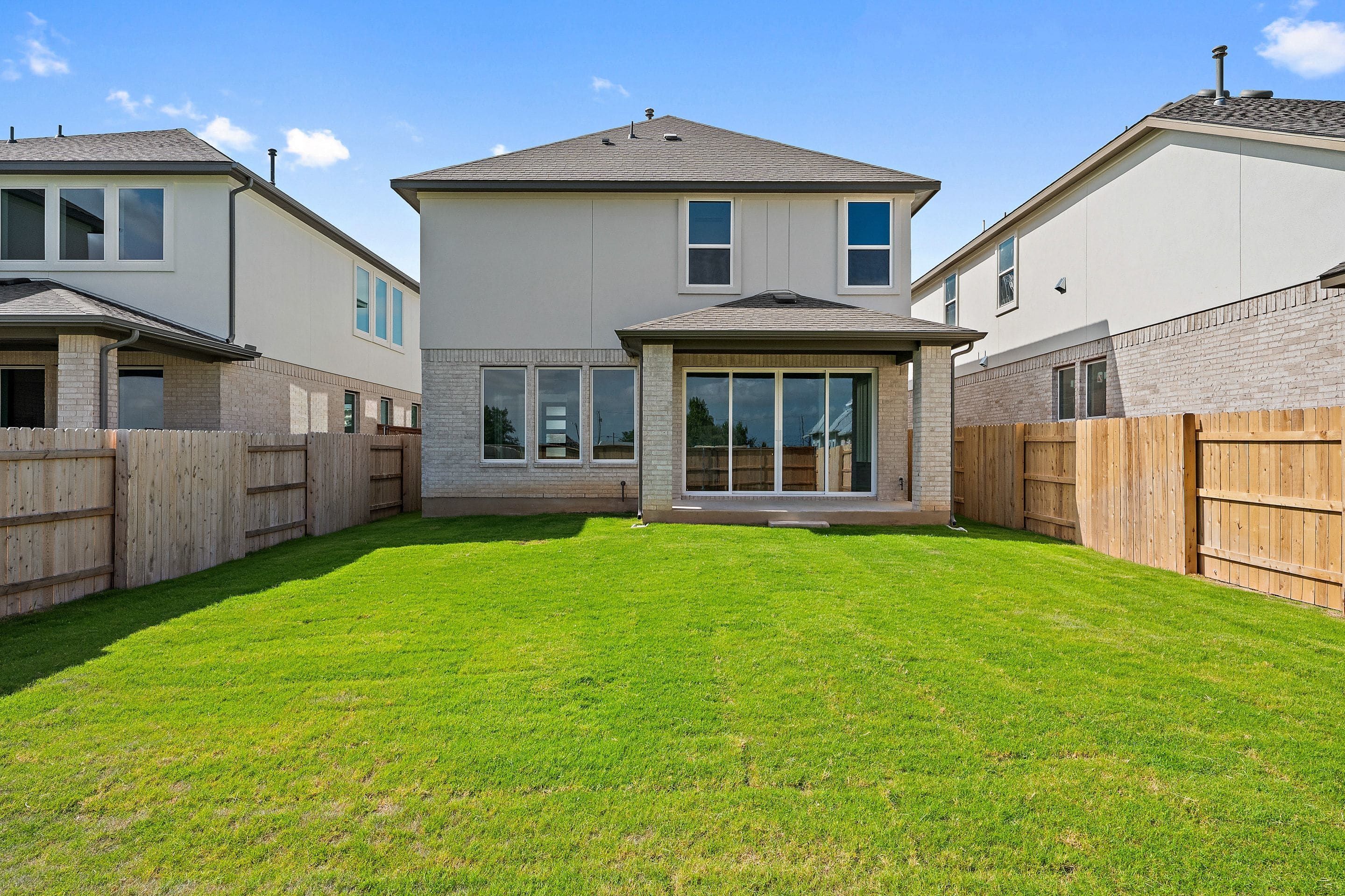 220 Bloomington Loop