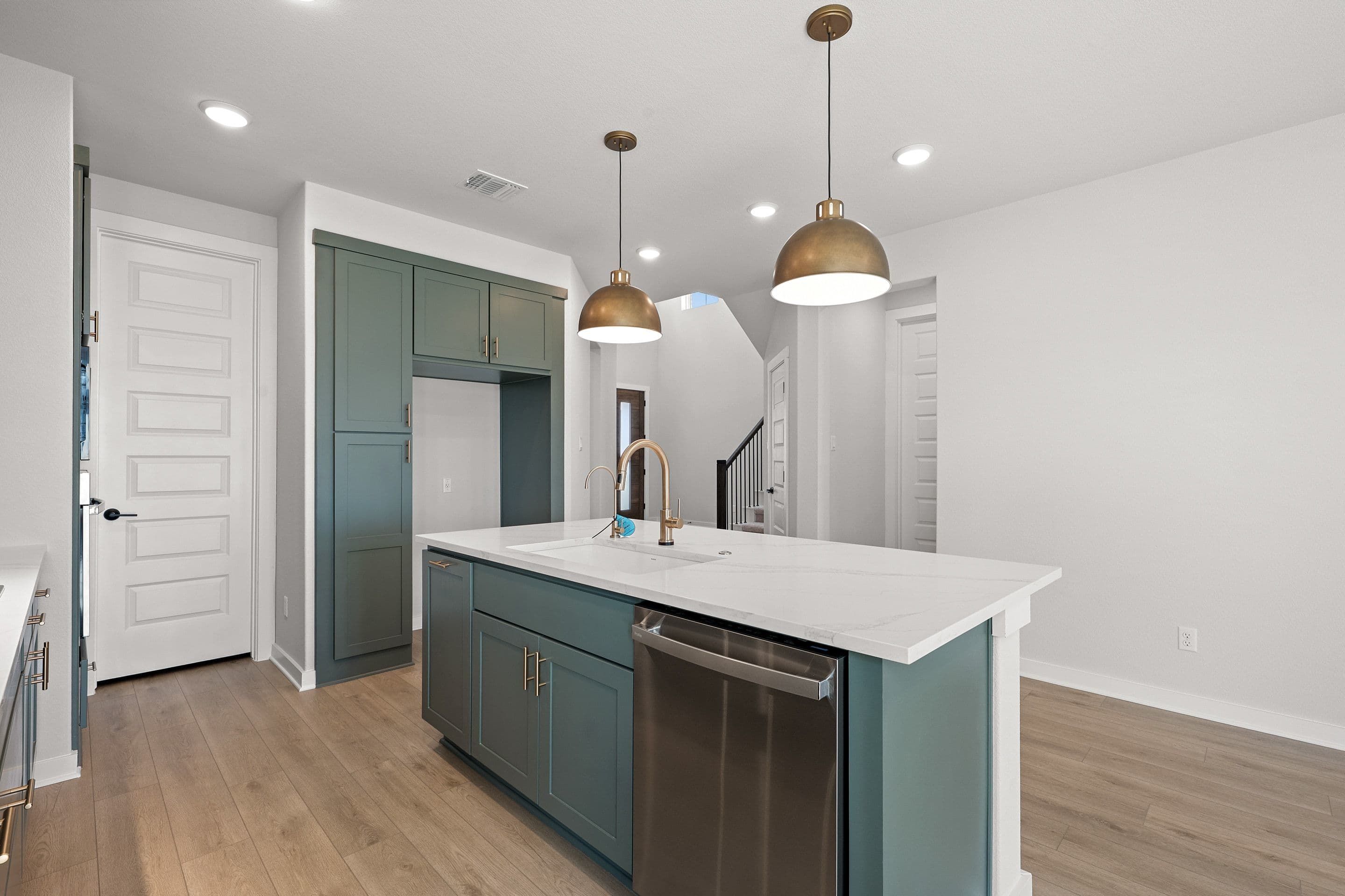 164 Bloomington Loop
