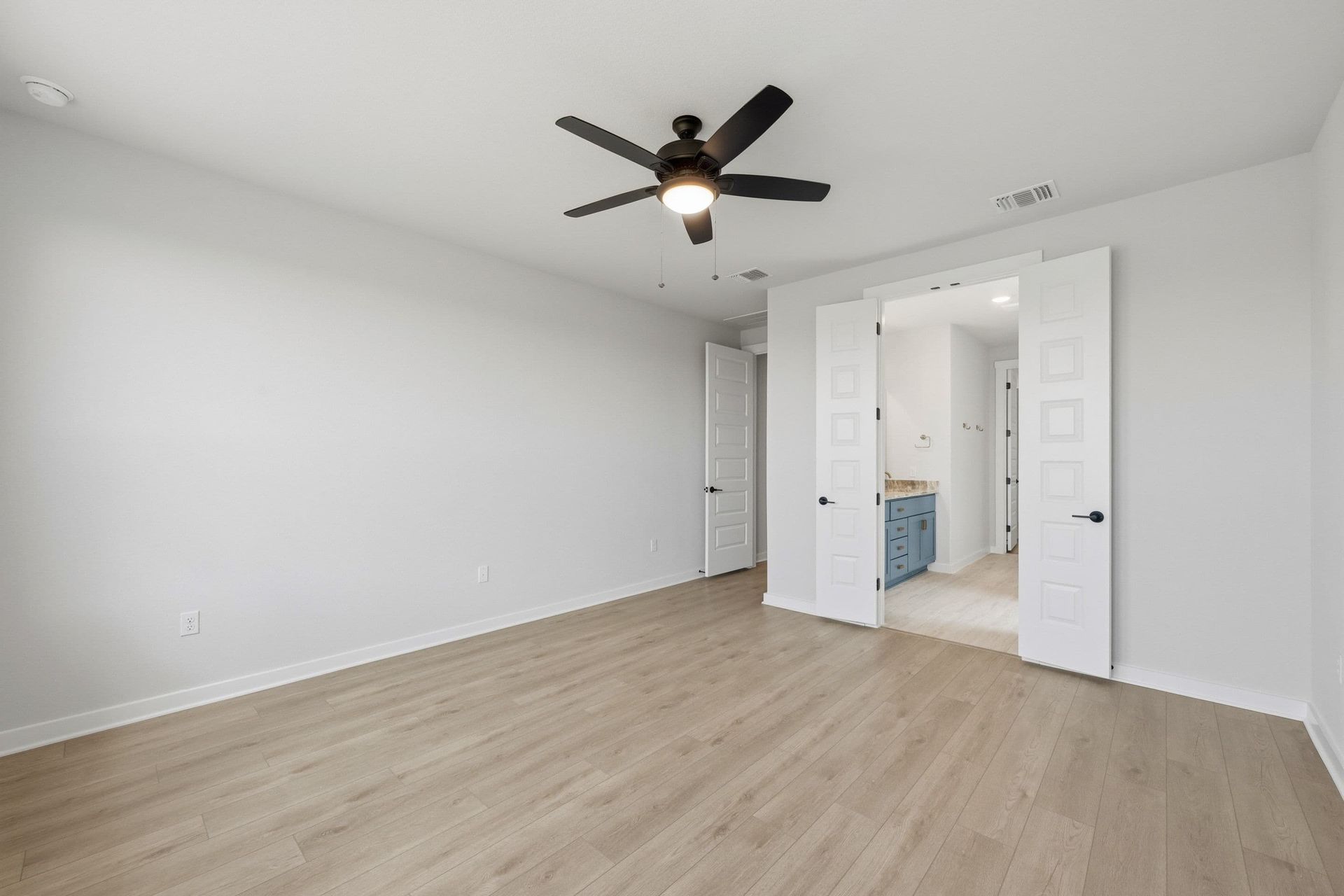 13104 Cerulean Spring Dr