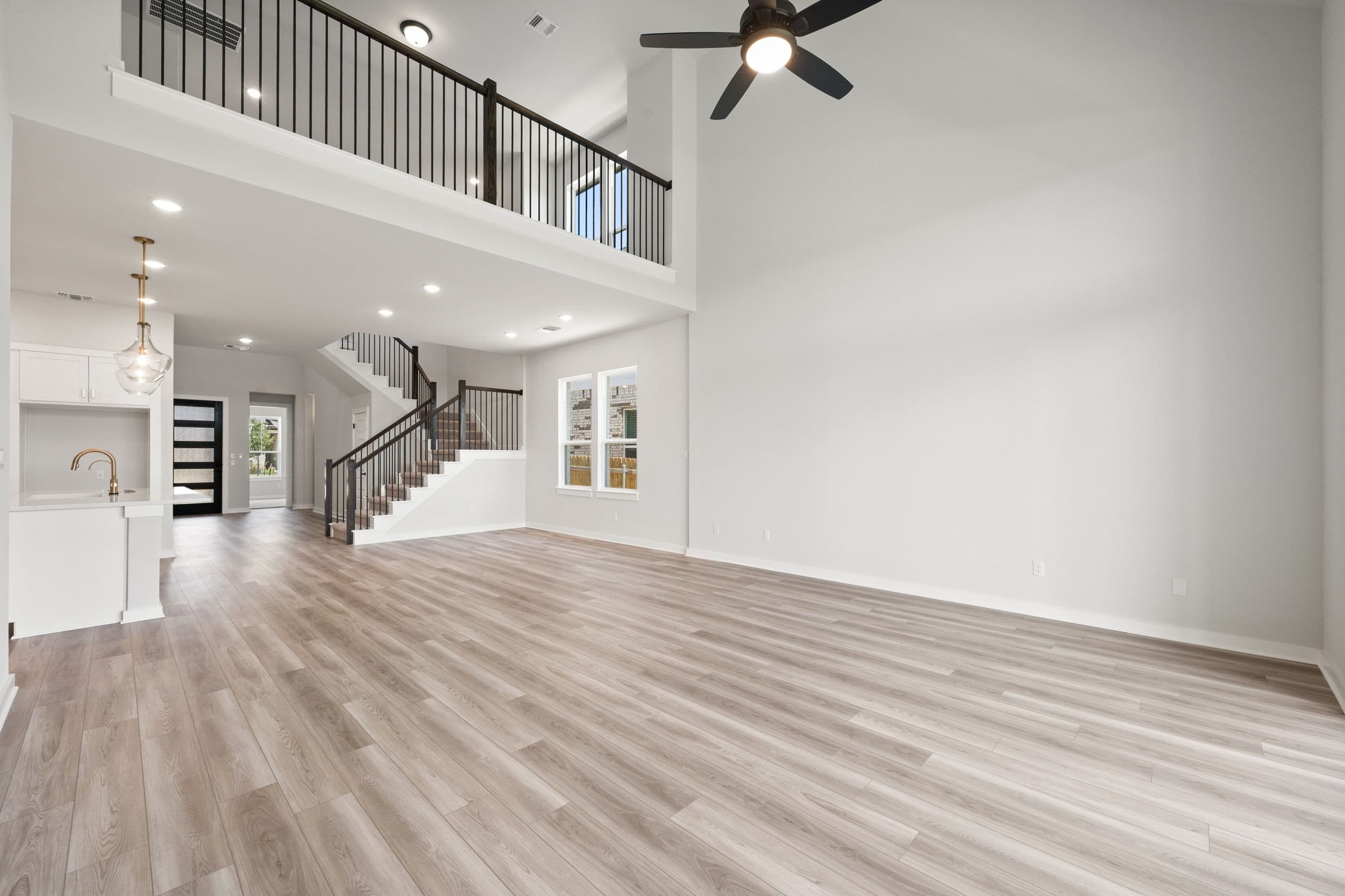 211 Craigends Yew Lane