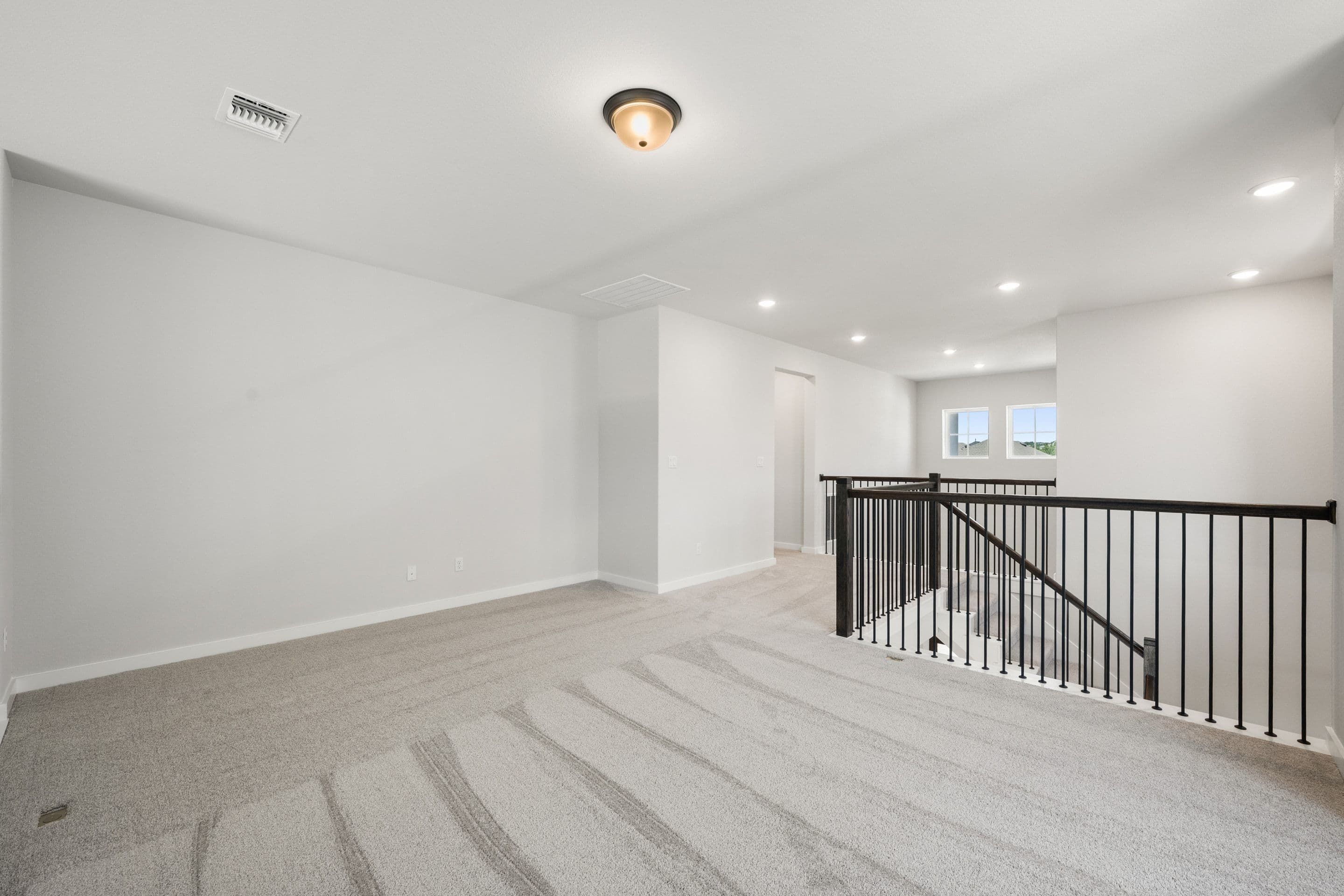 211 Craigends Yew Lane