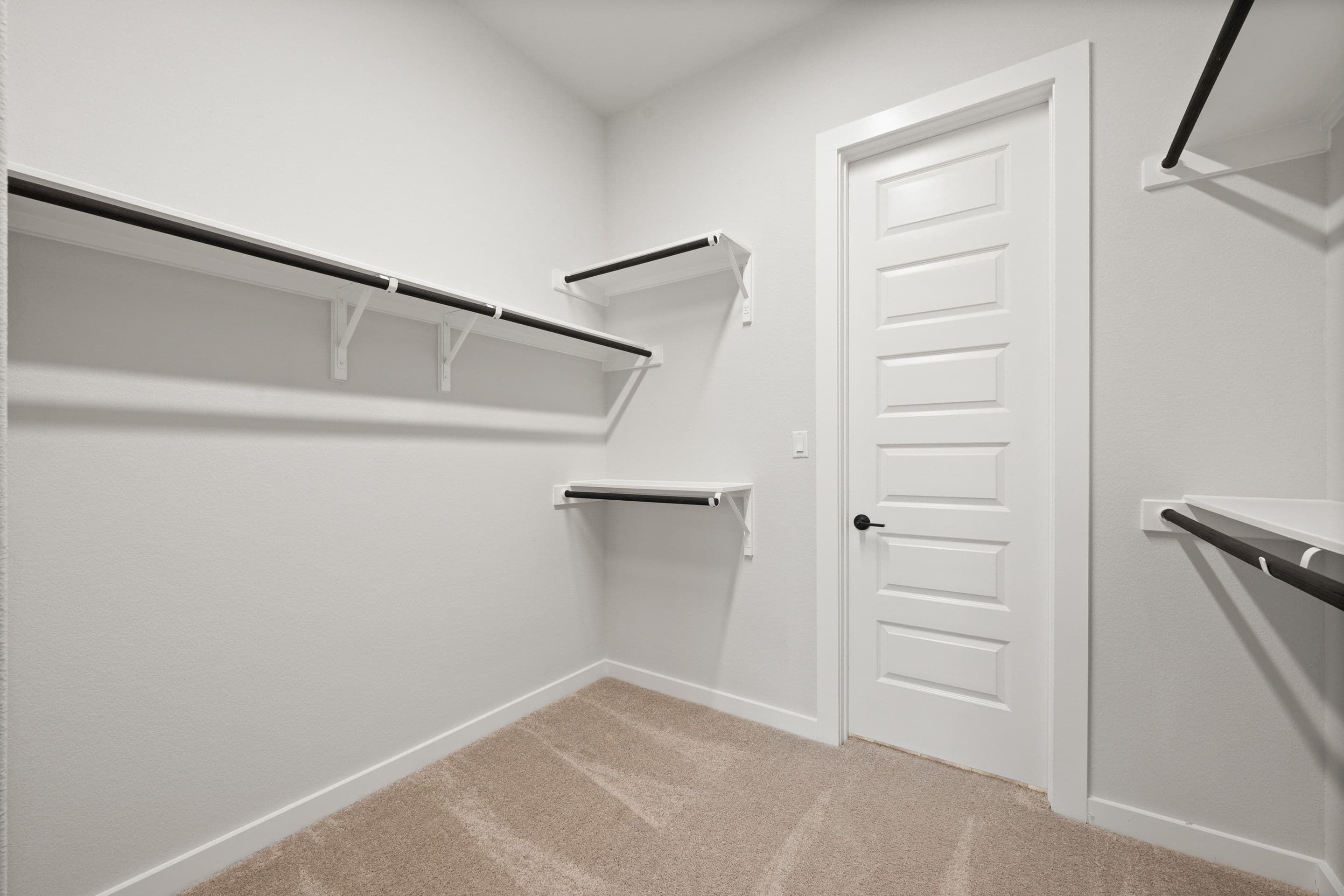 211 Craigends Yew Lane