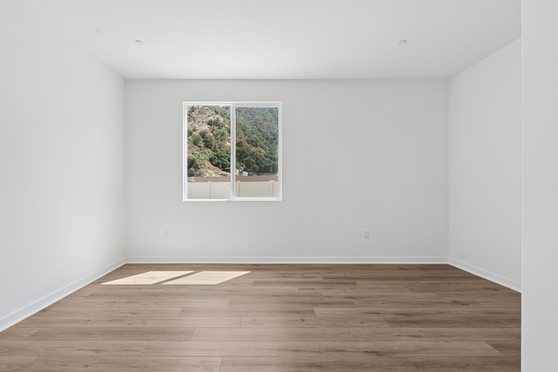 15396 Darnell Drive