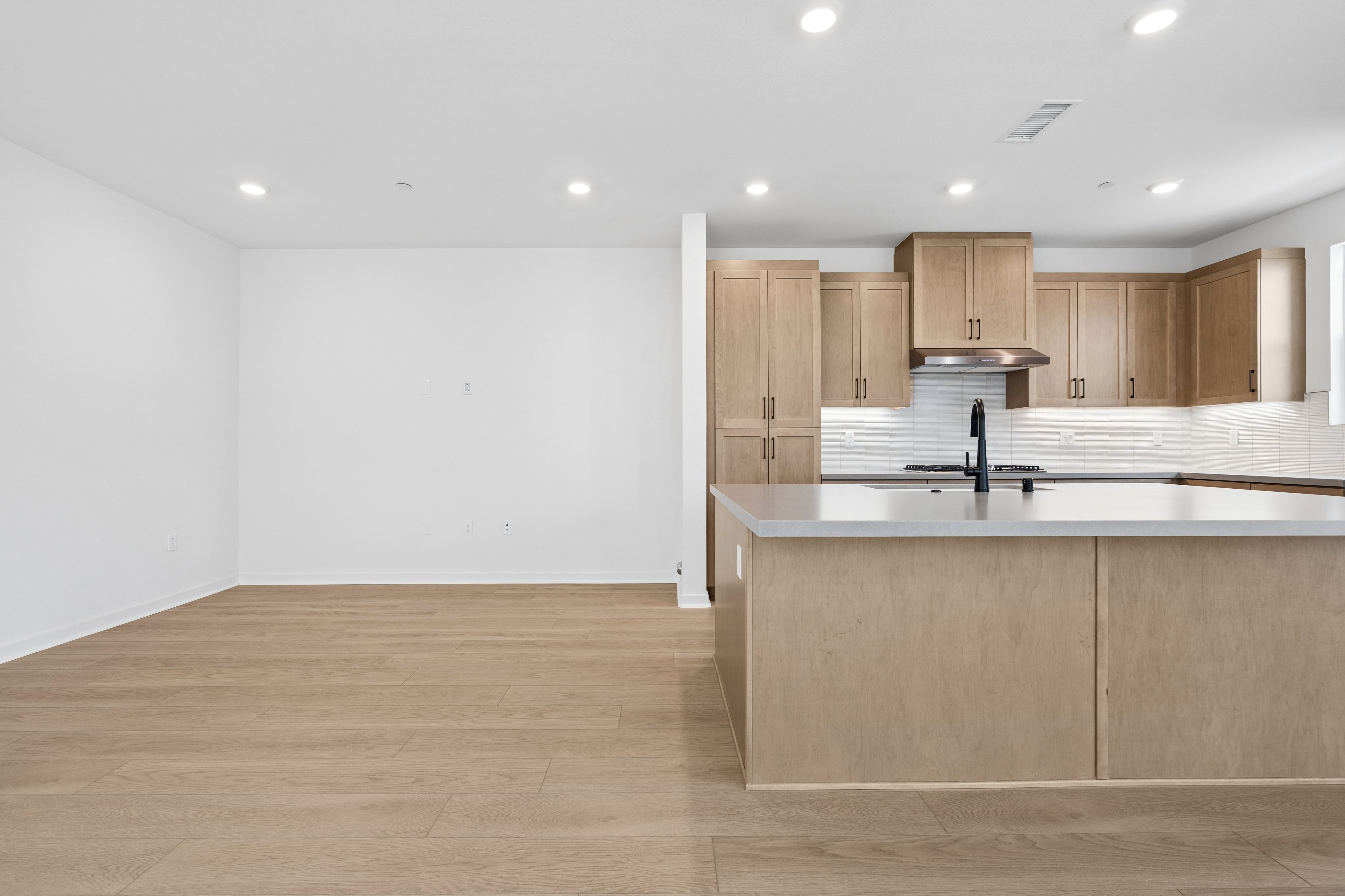 26995 Echo Mountain Way | HS 18