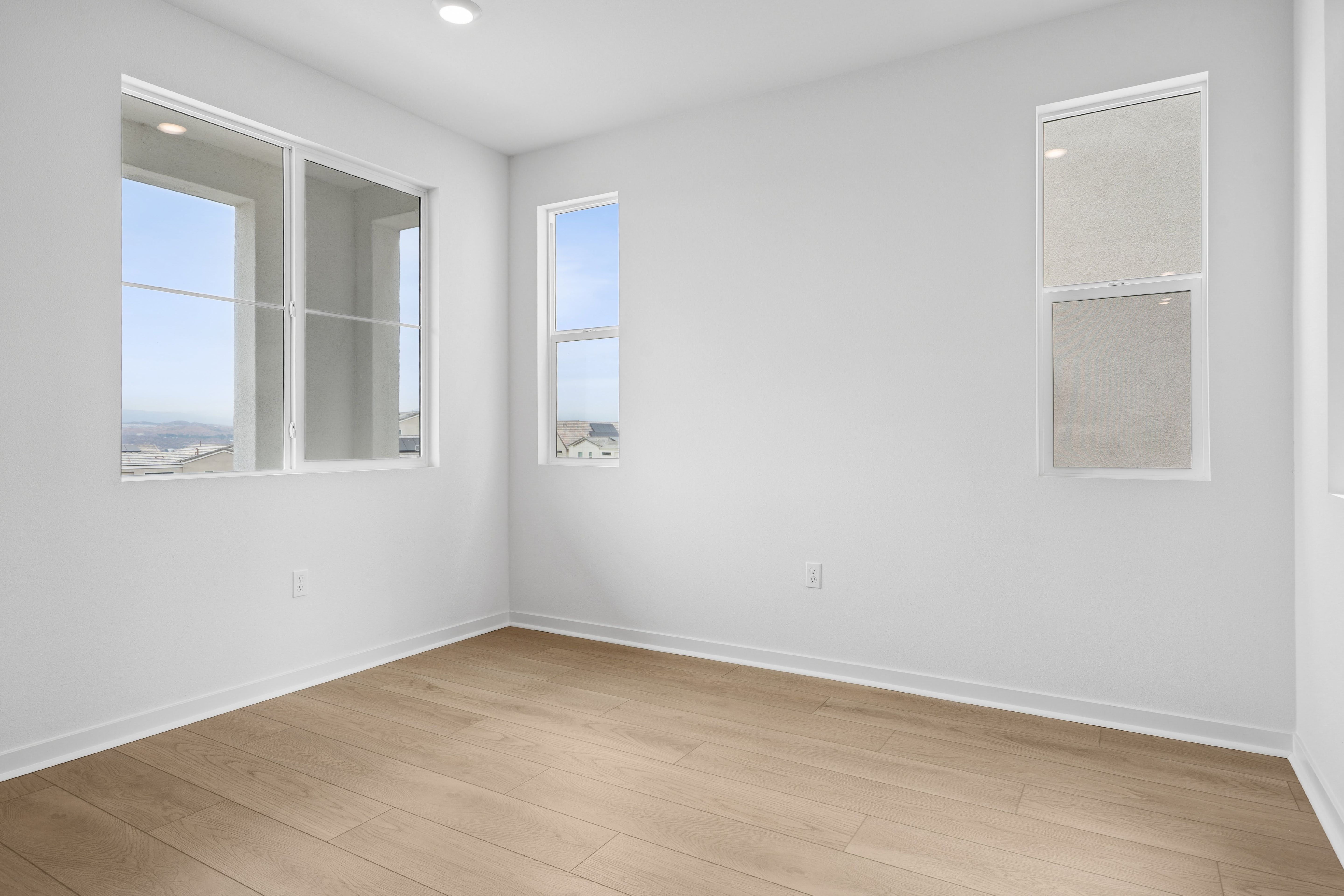 26995 Echo Mountain Way | HS 18