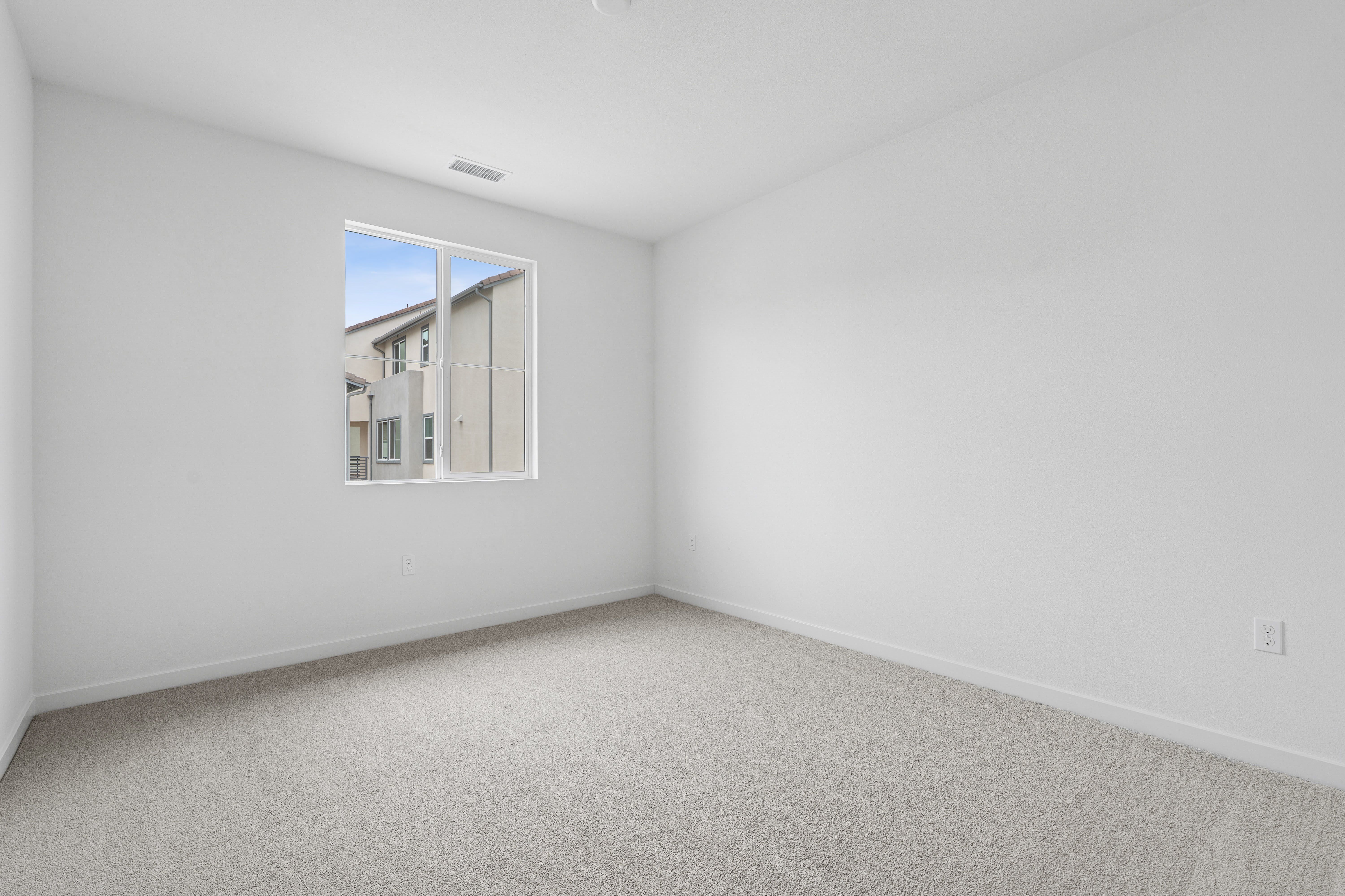 26995 Echo Mountain Way | HS 18