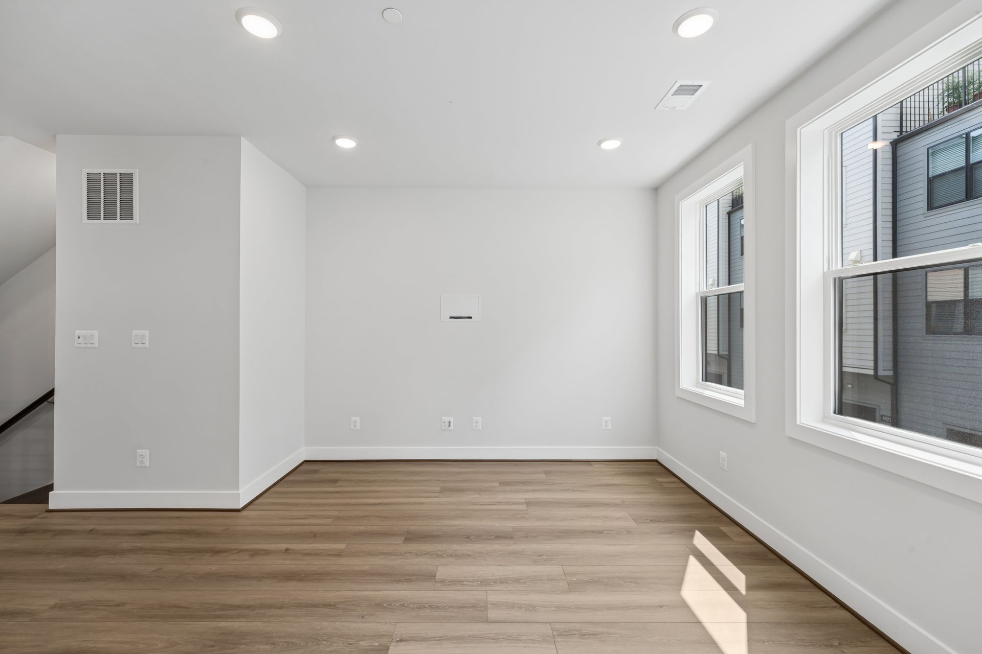 4926 Churchill Mews
