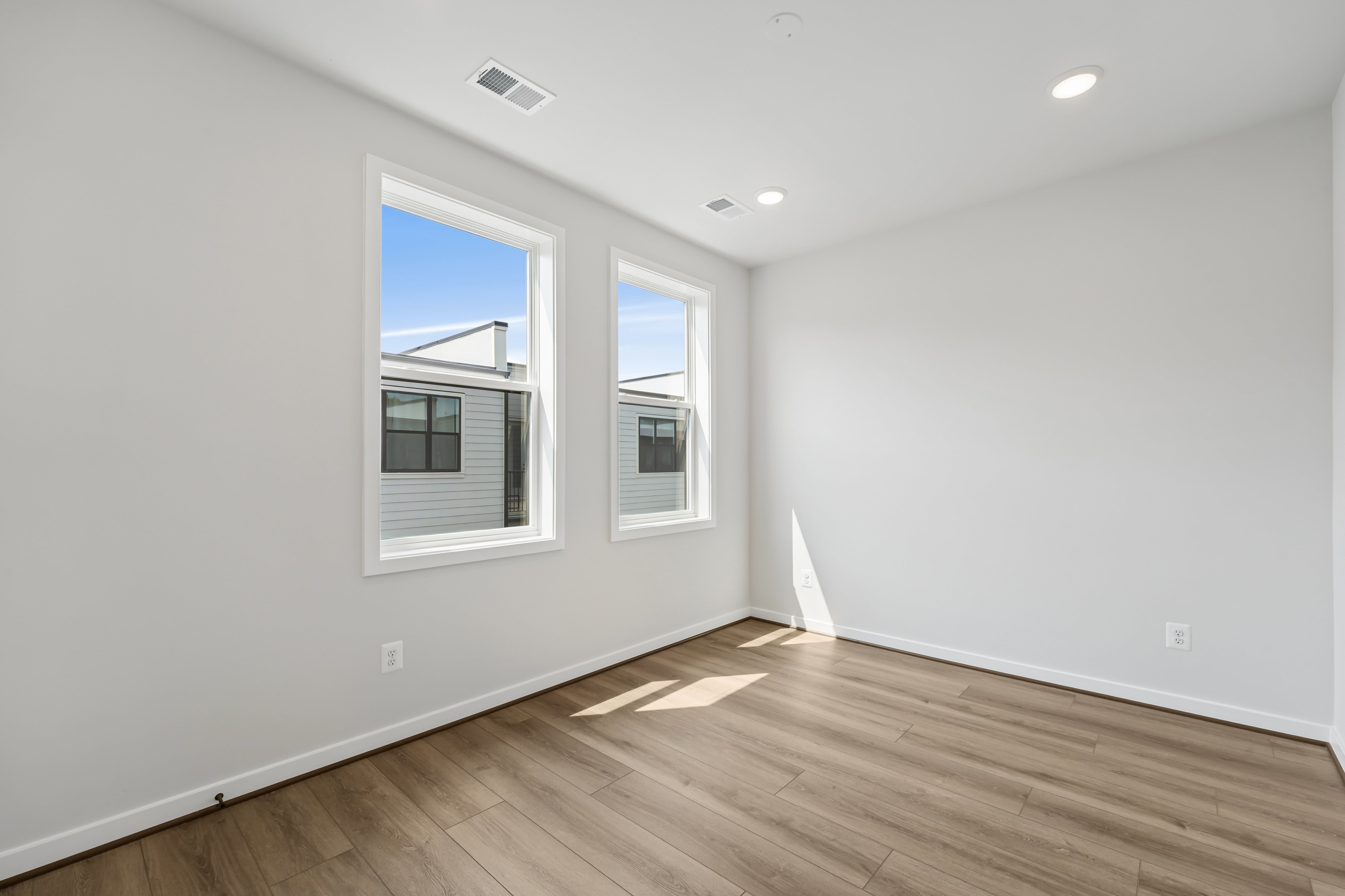 4926 Churchill Mews