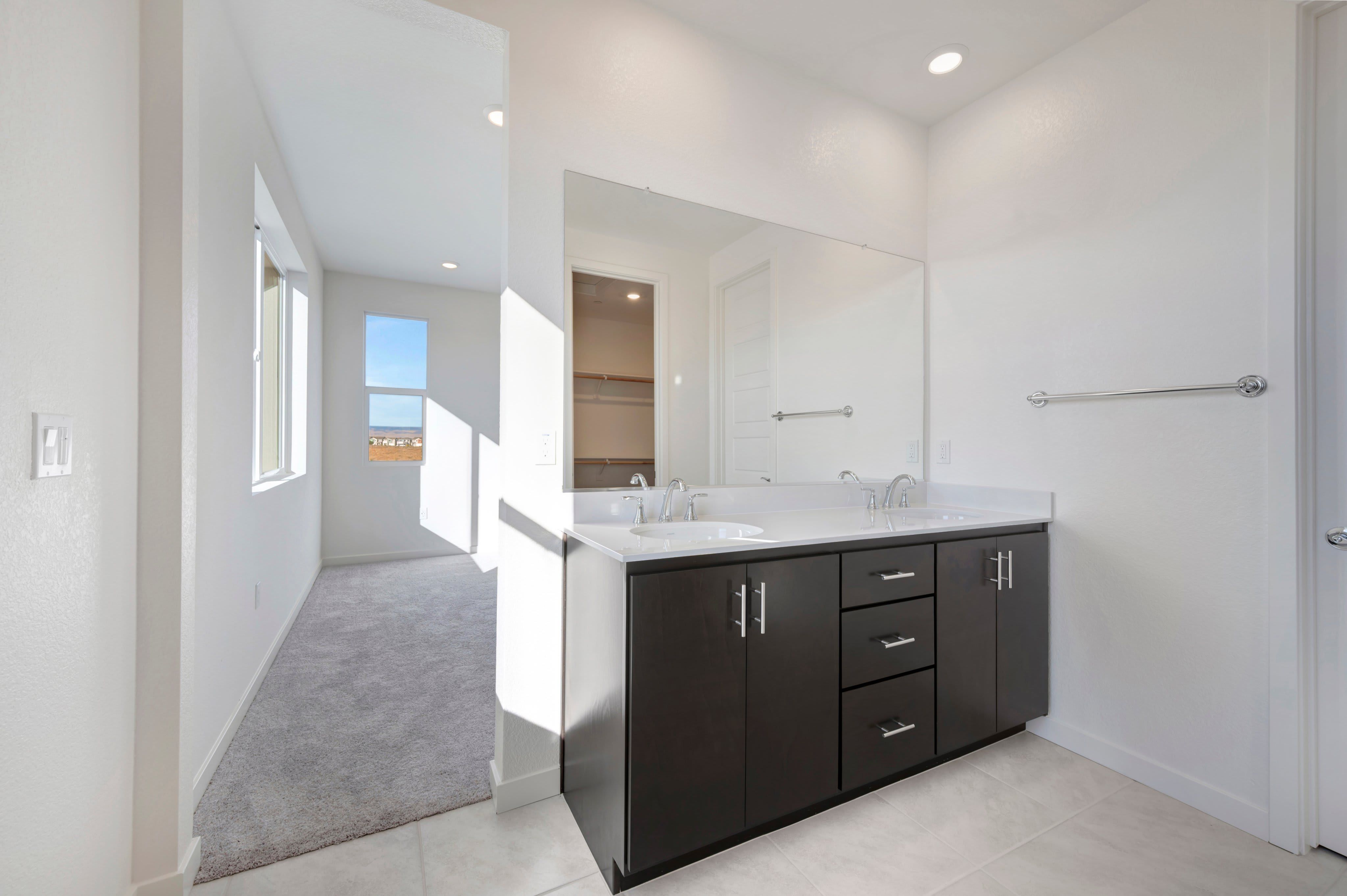 17062 Tupper Street