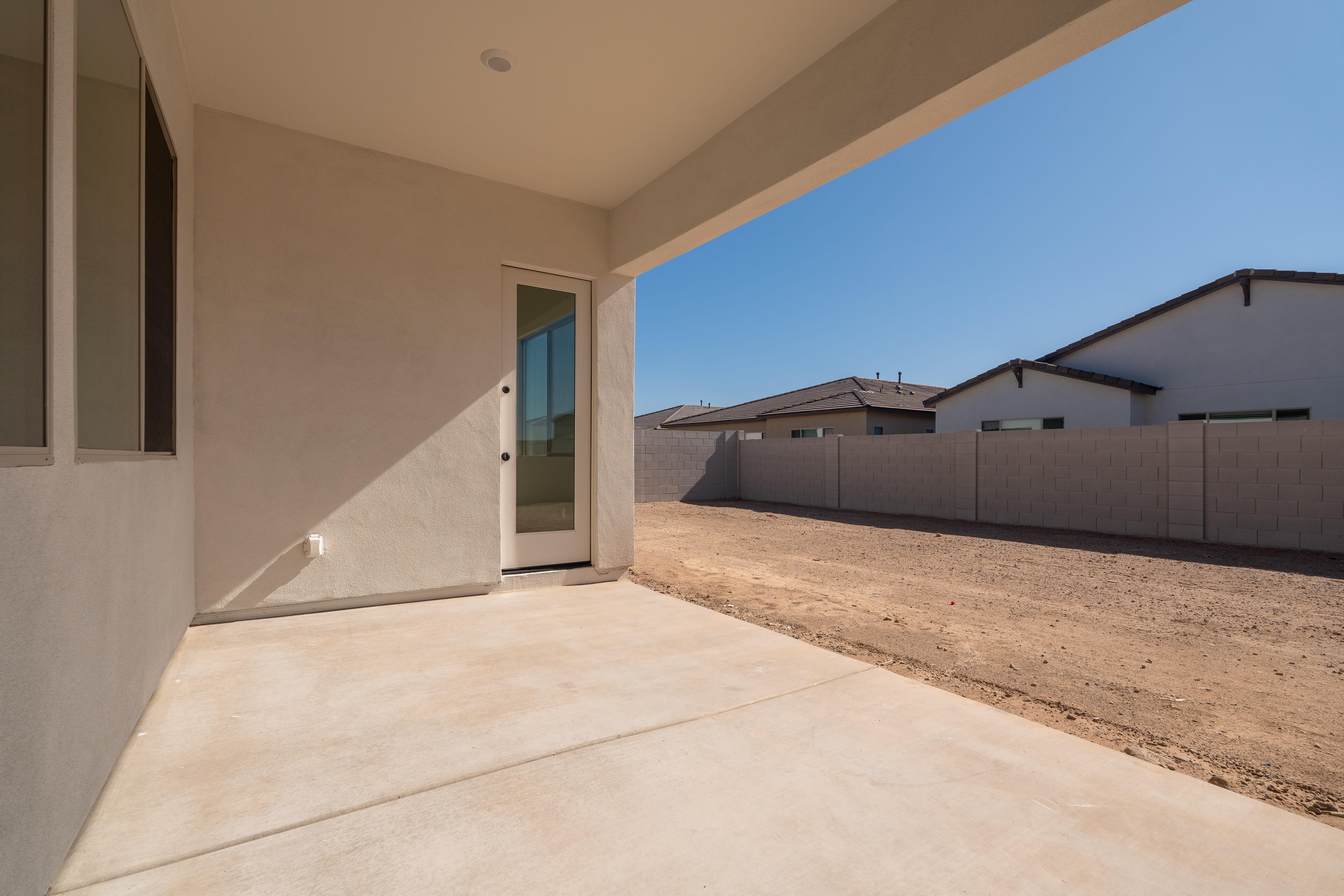 2551 E ALFONSO DR