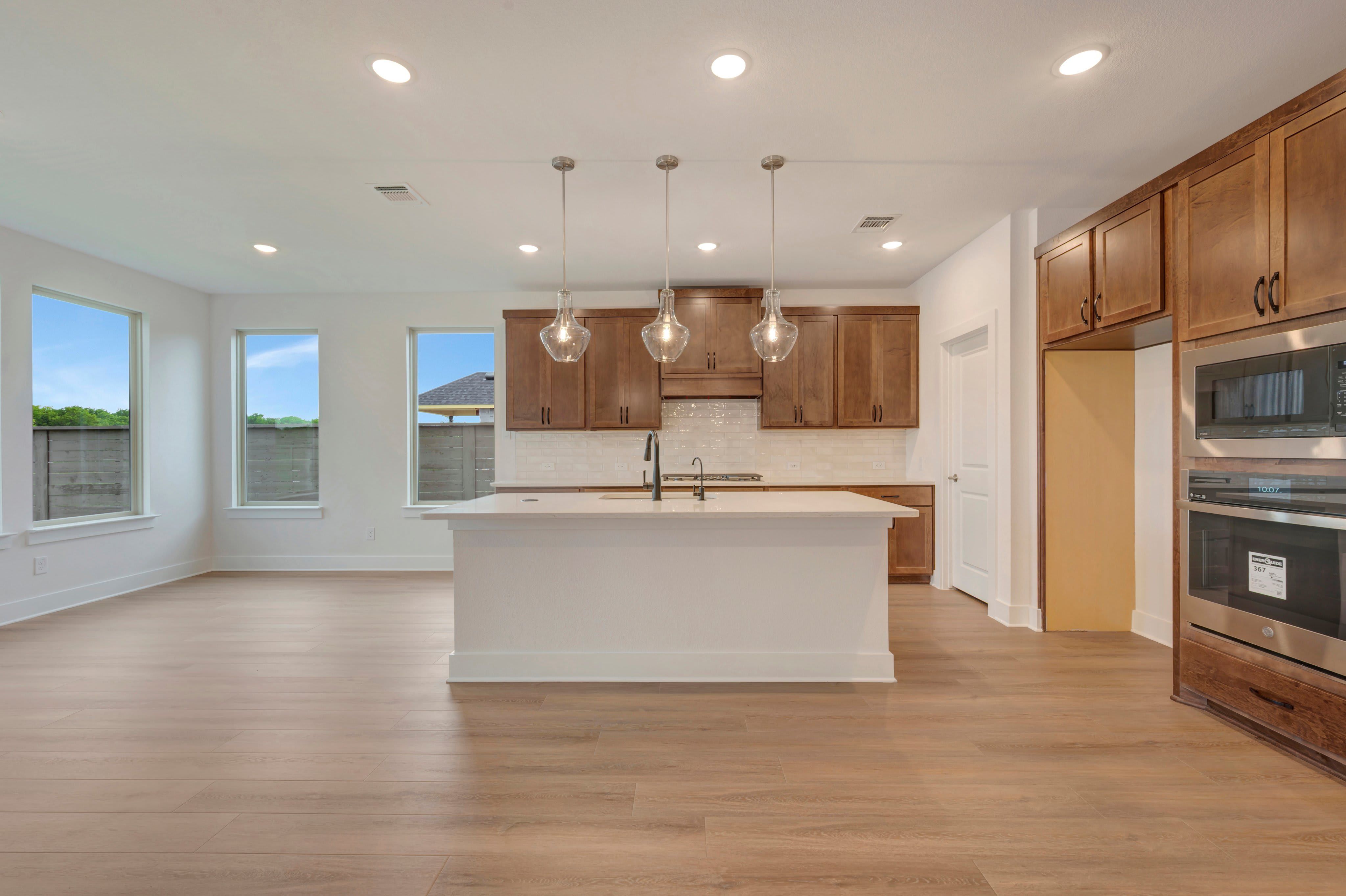 11621 Edgewood Drive
