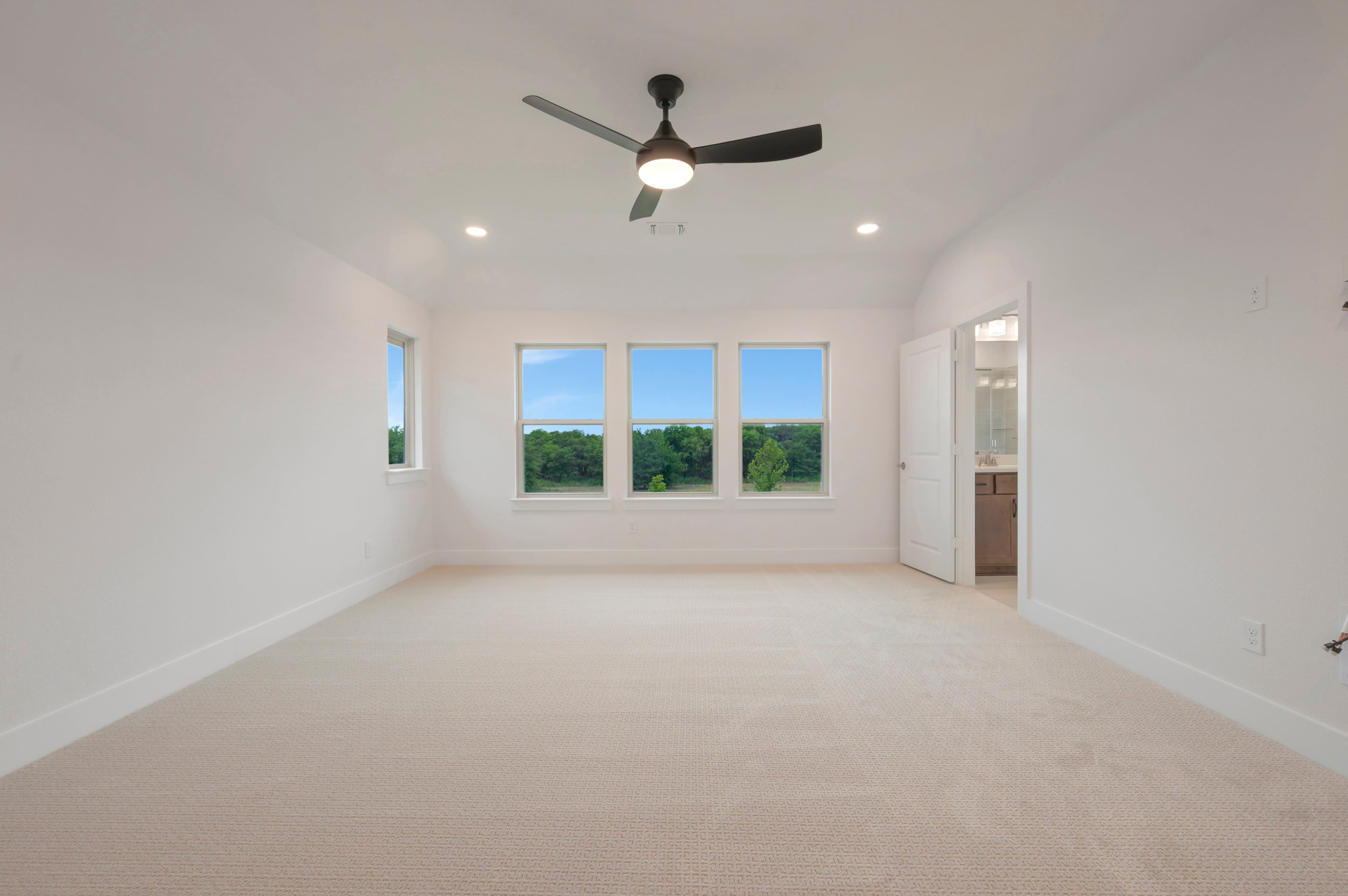 11621 Edgewood Drive