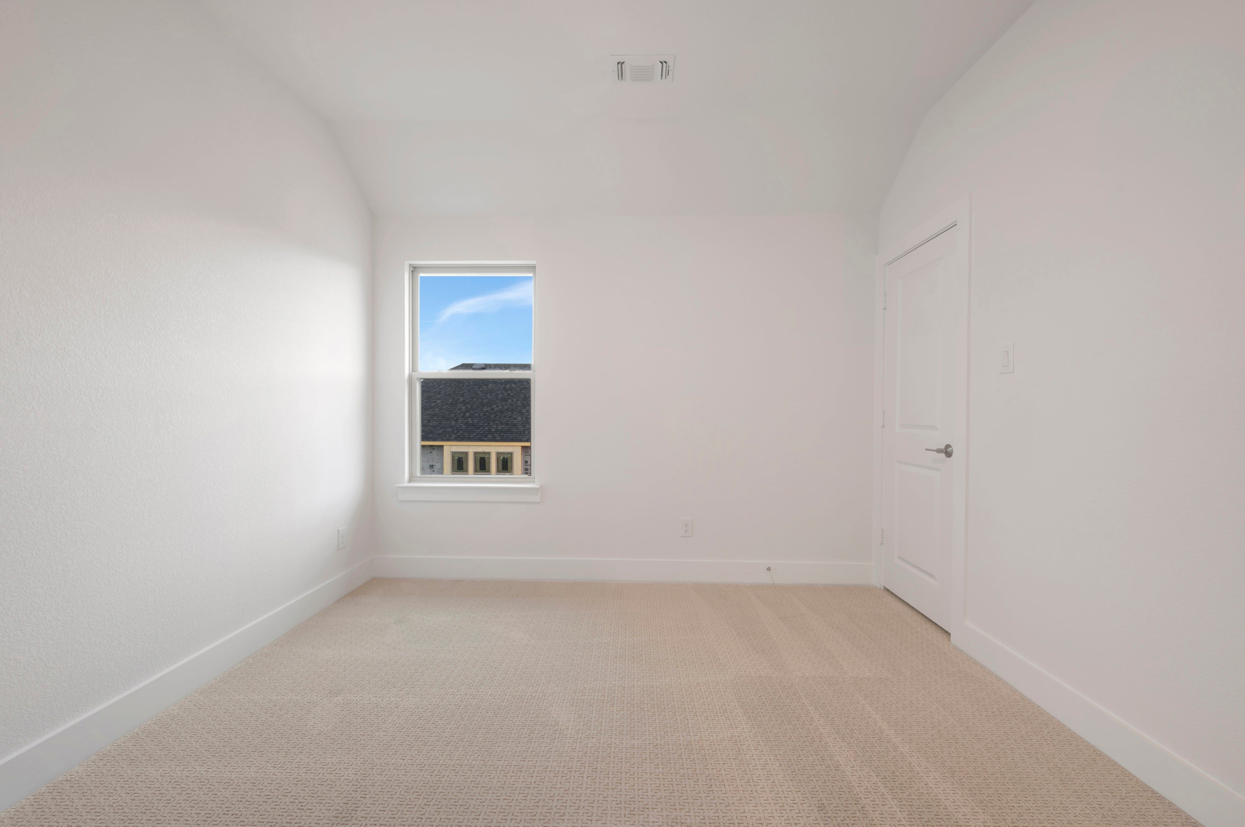 11621 Edgewood Drive