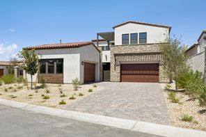 50 Bellissima Lago Court (Residence 5)