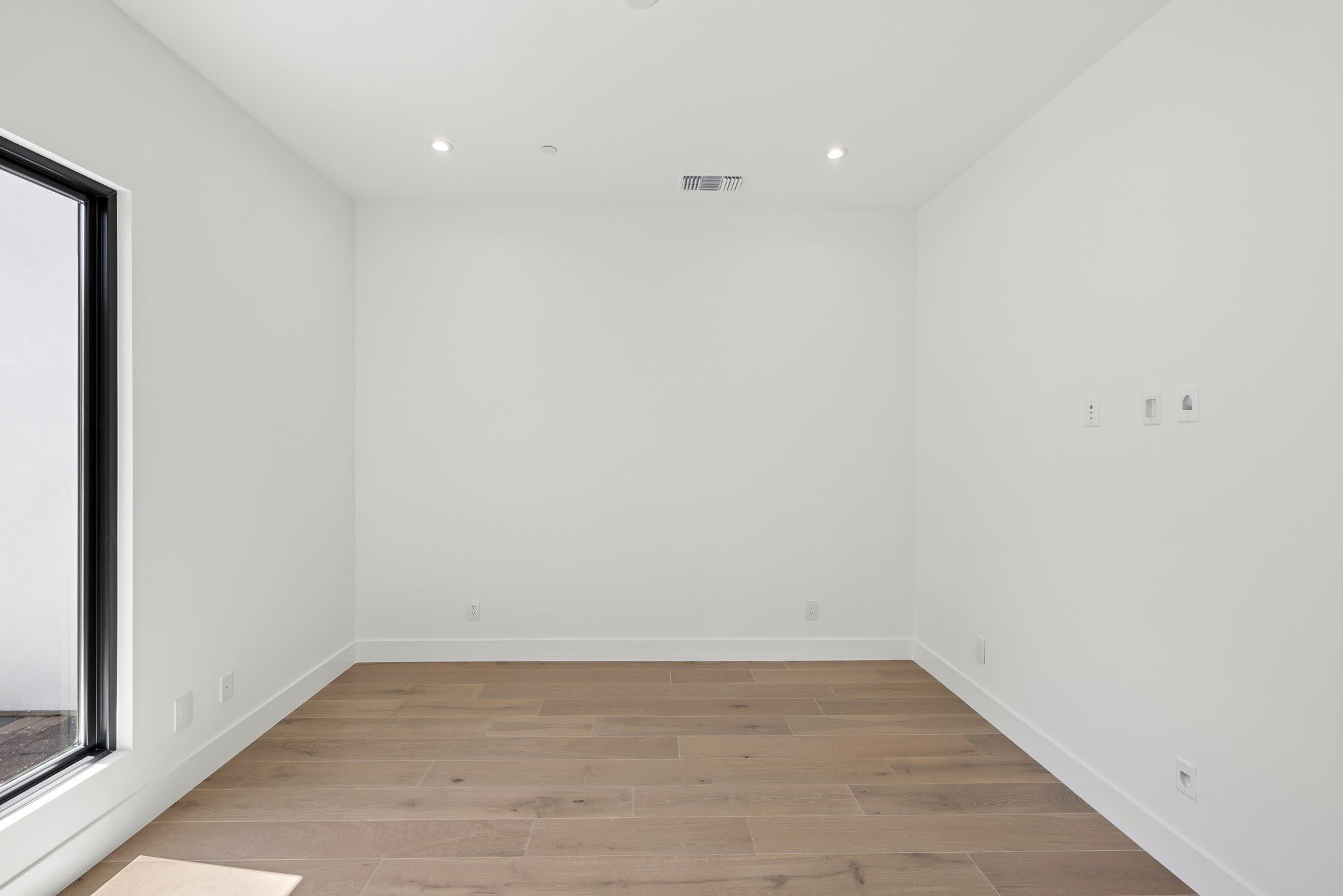 50 BELLISSIMA LAGO COURT
