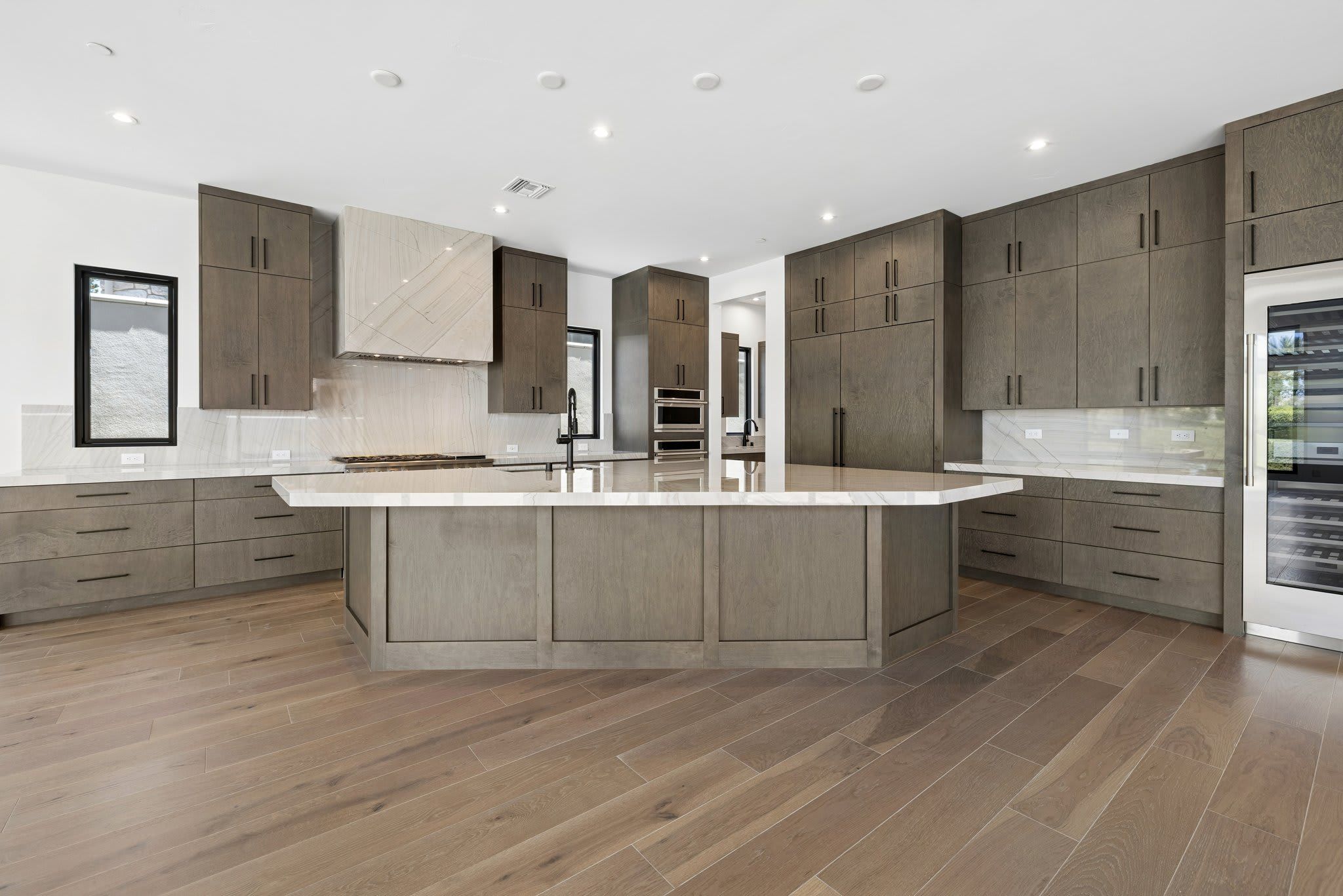 50 BELLISSIMA LAGO COURT
