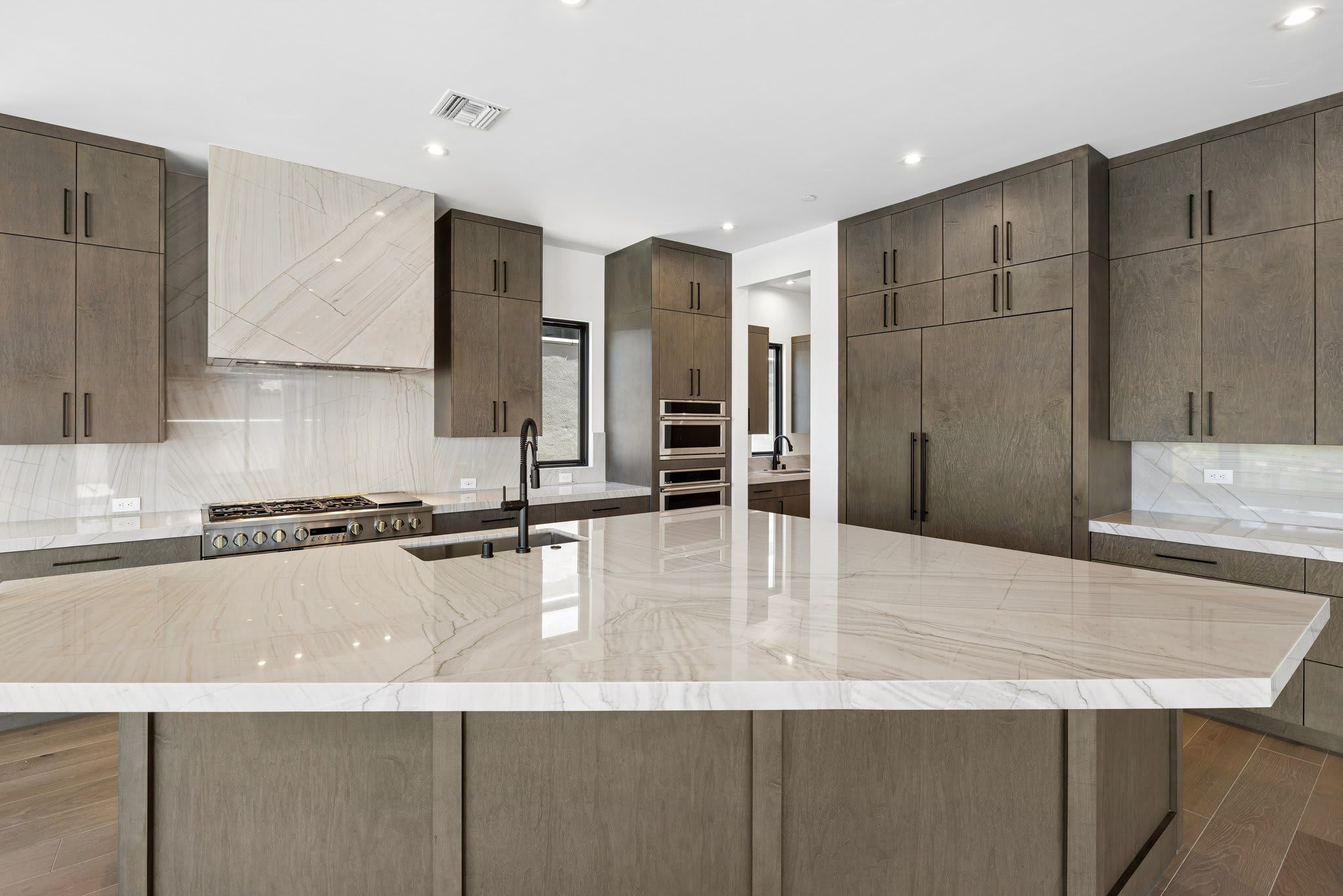 50 BELLISSIMA LAGO COURT