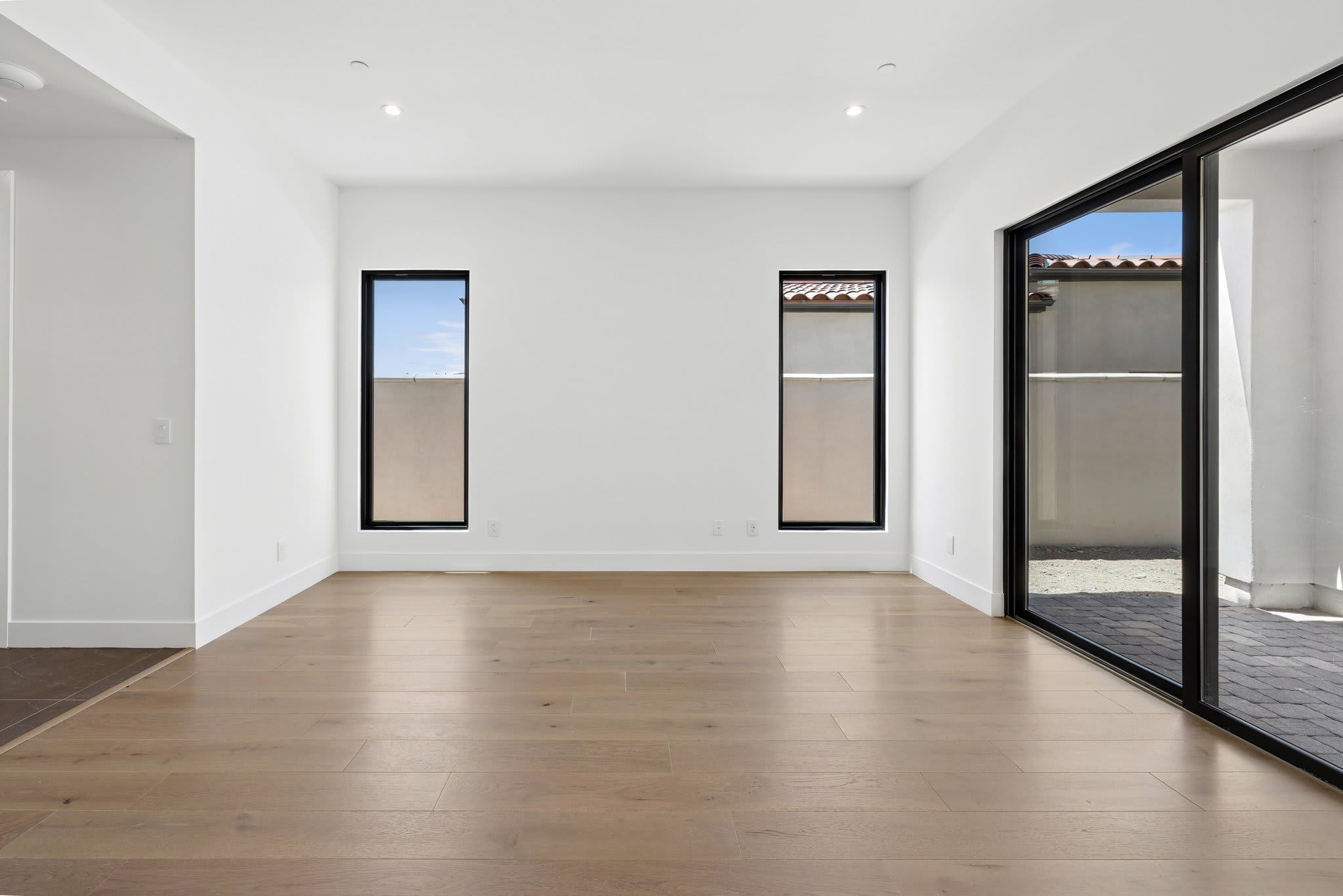 50 BELLISSIMA LAGO COURT