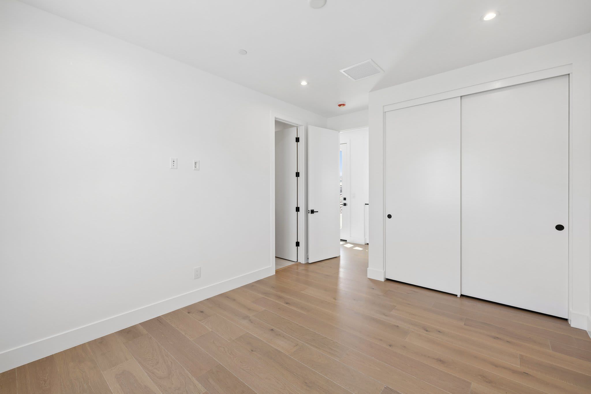 50 BELLISSIMA LAGO COURT