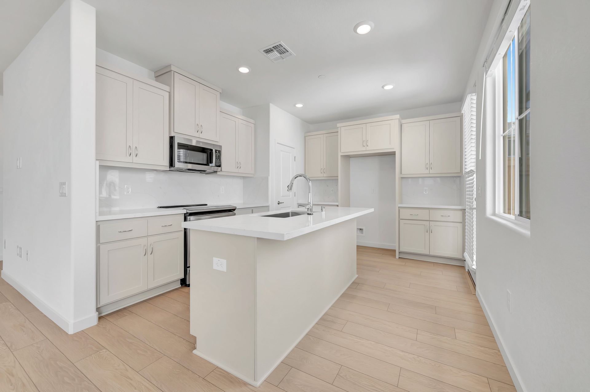 14545 Southpointe Drive #41