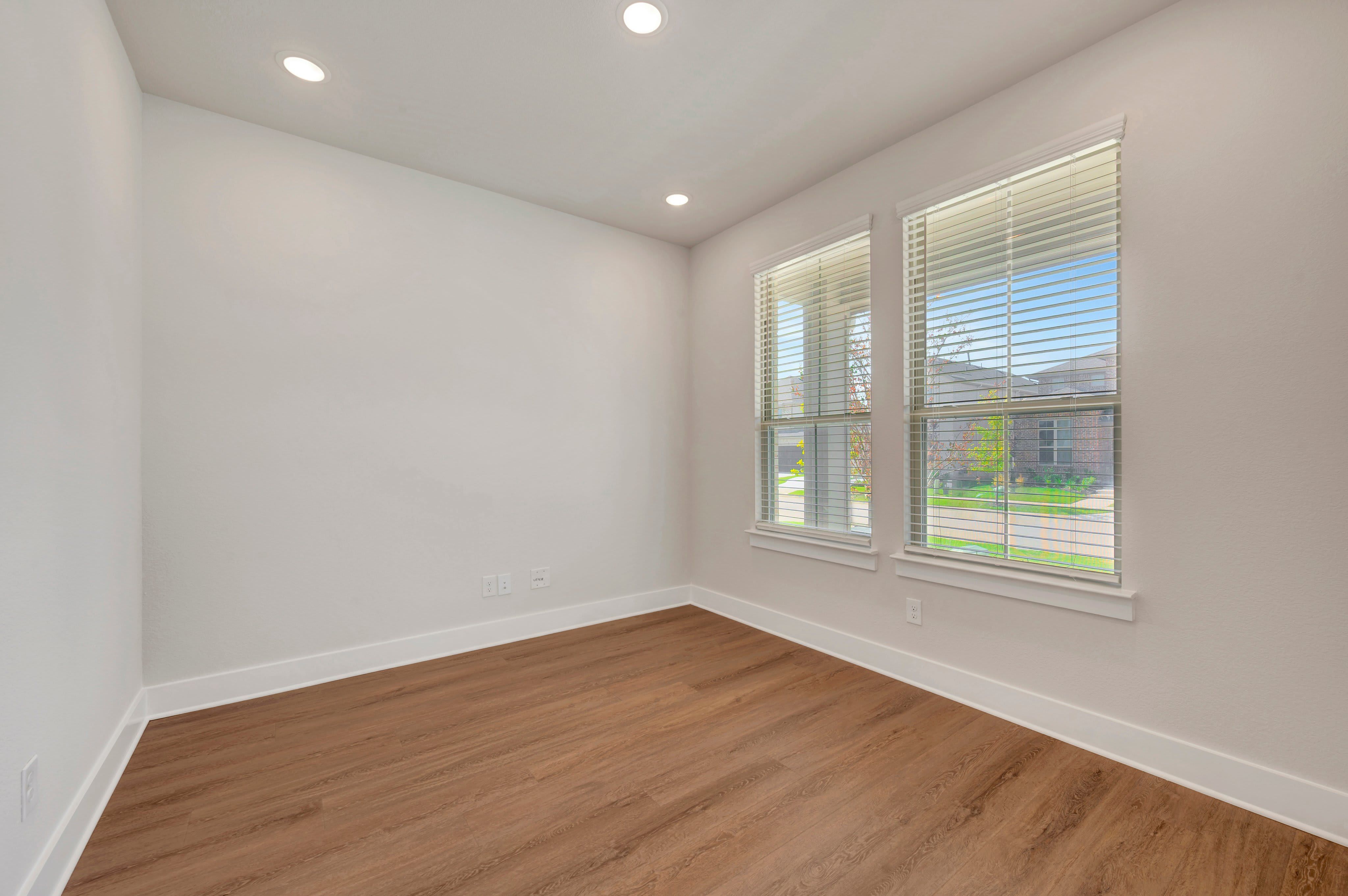 1113 Amaryllis Lane