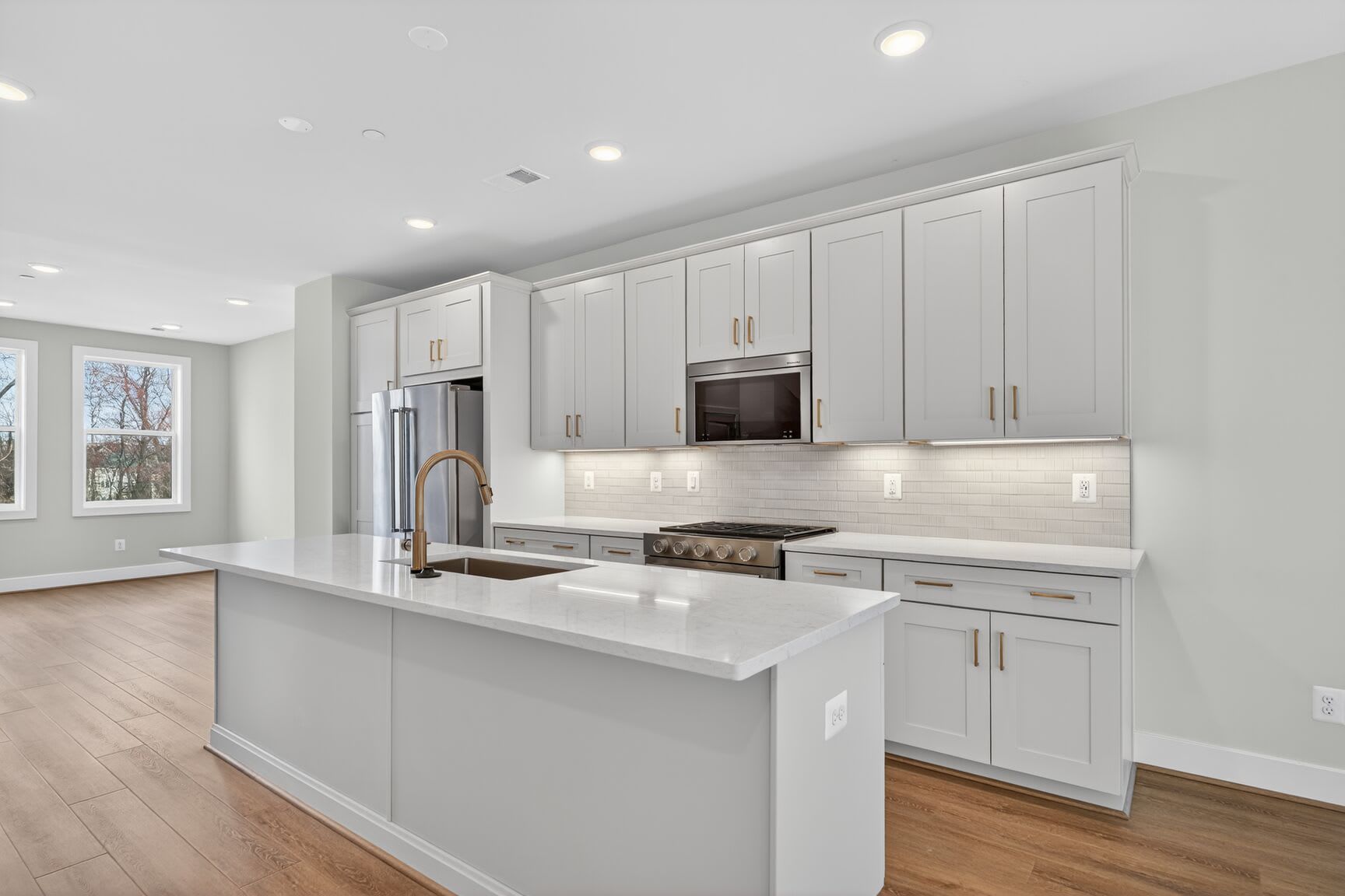 4973 Lachlan Mews