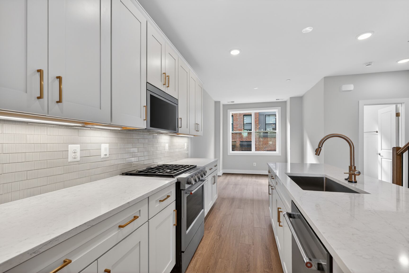 4973 Lachlan Mews