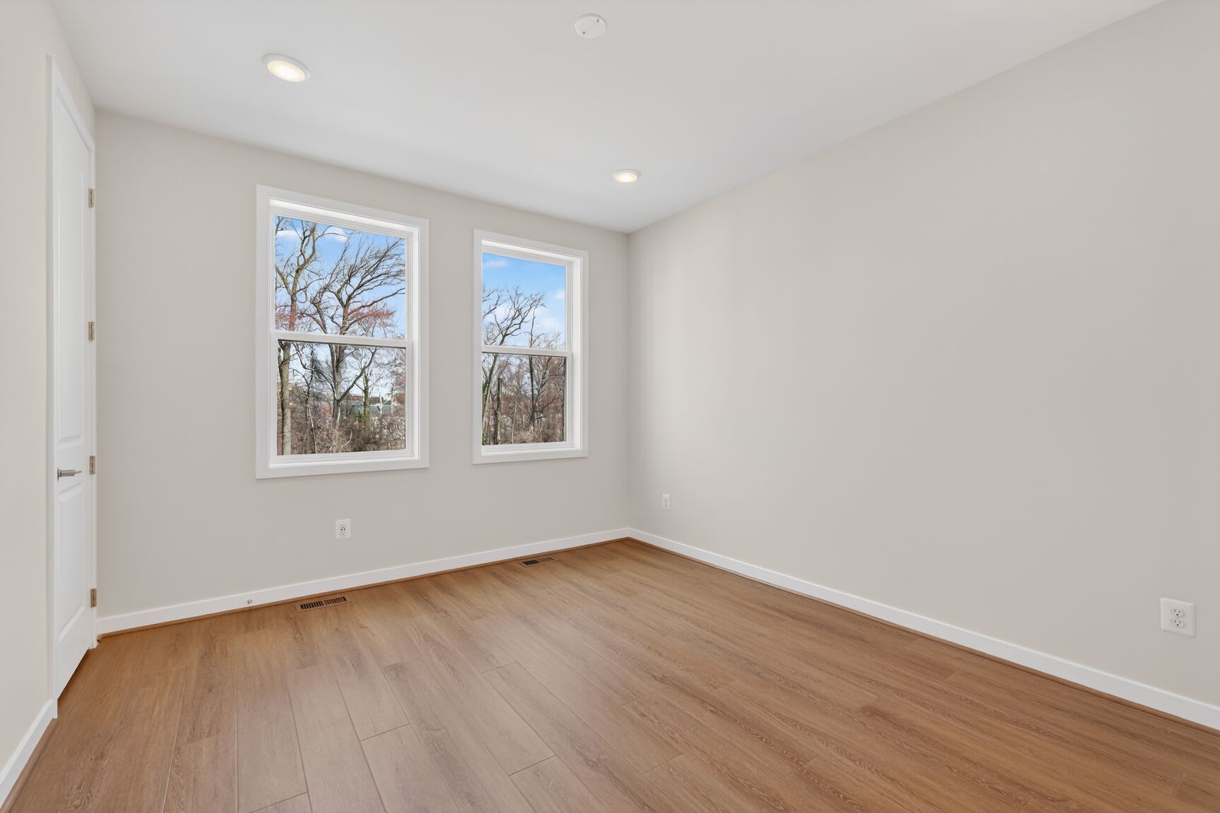 4973 Lachlan Mews