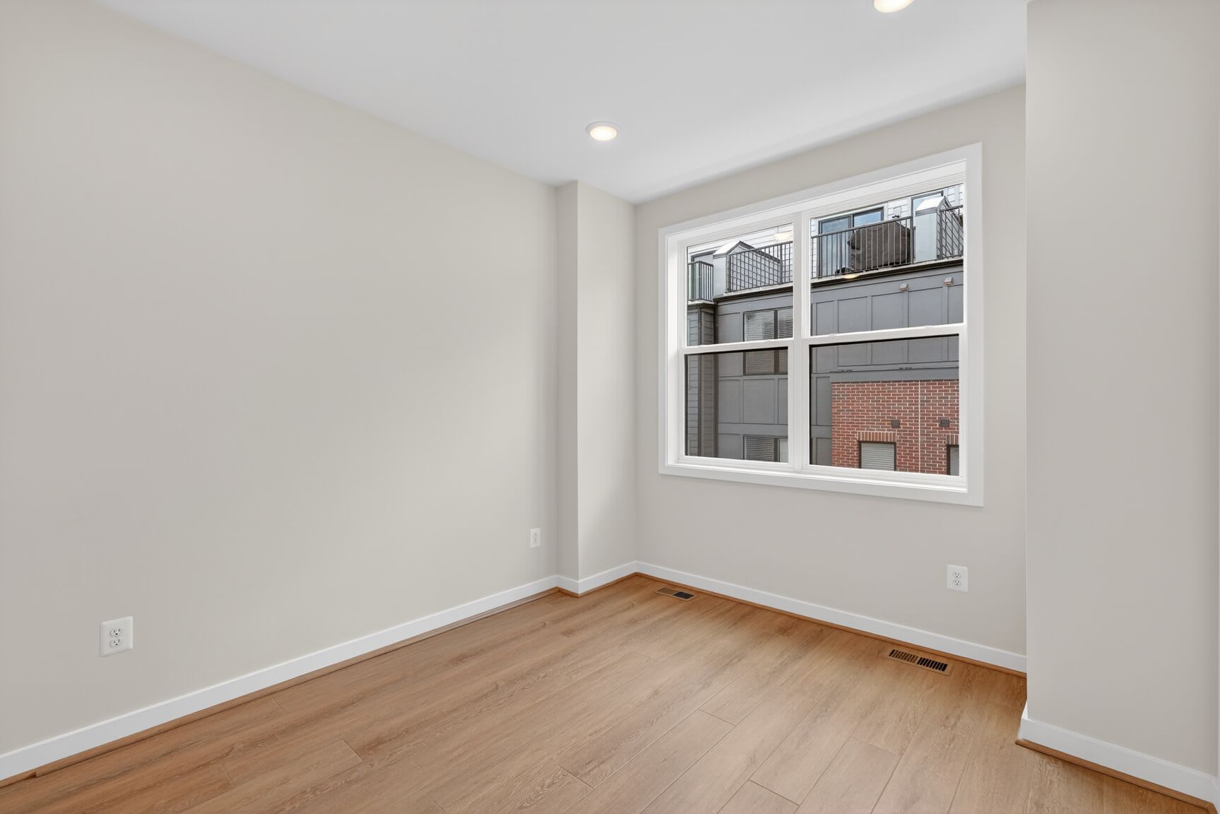 4973 Lachlan Mews