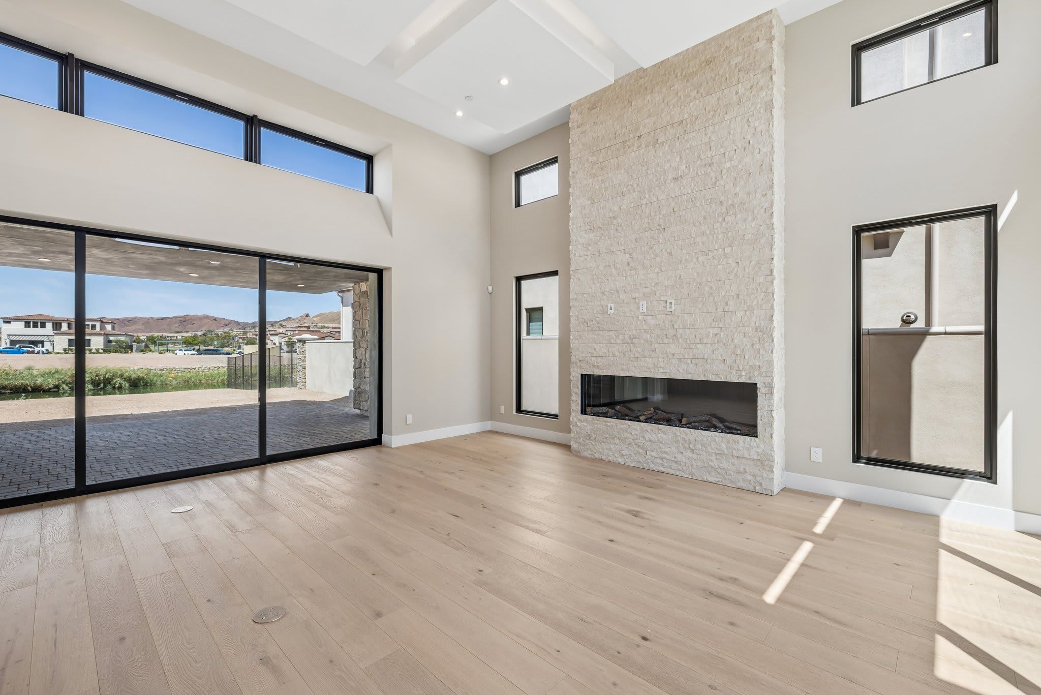 53 Bellissima Lago Court