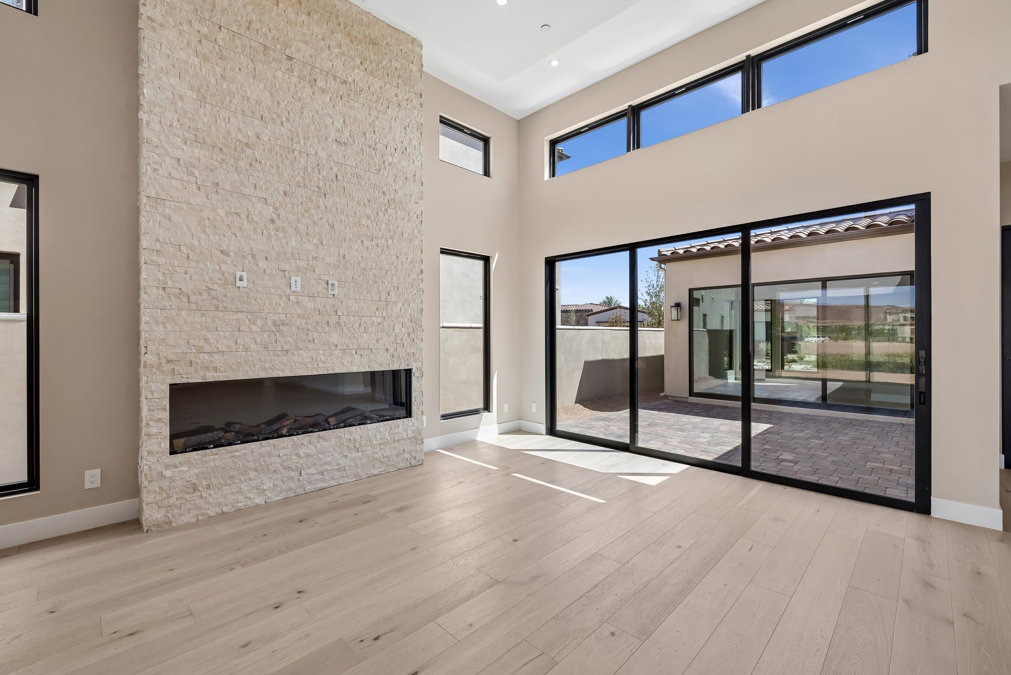 53 Bellissima Lago Court
