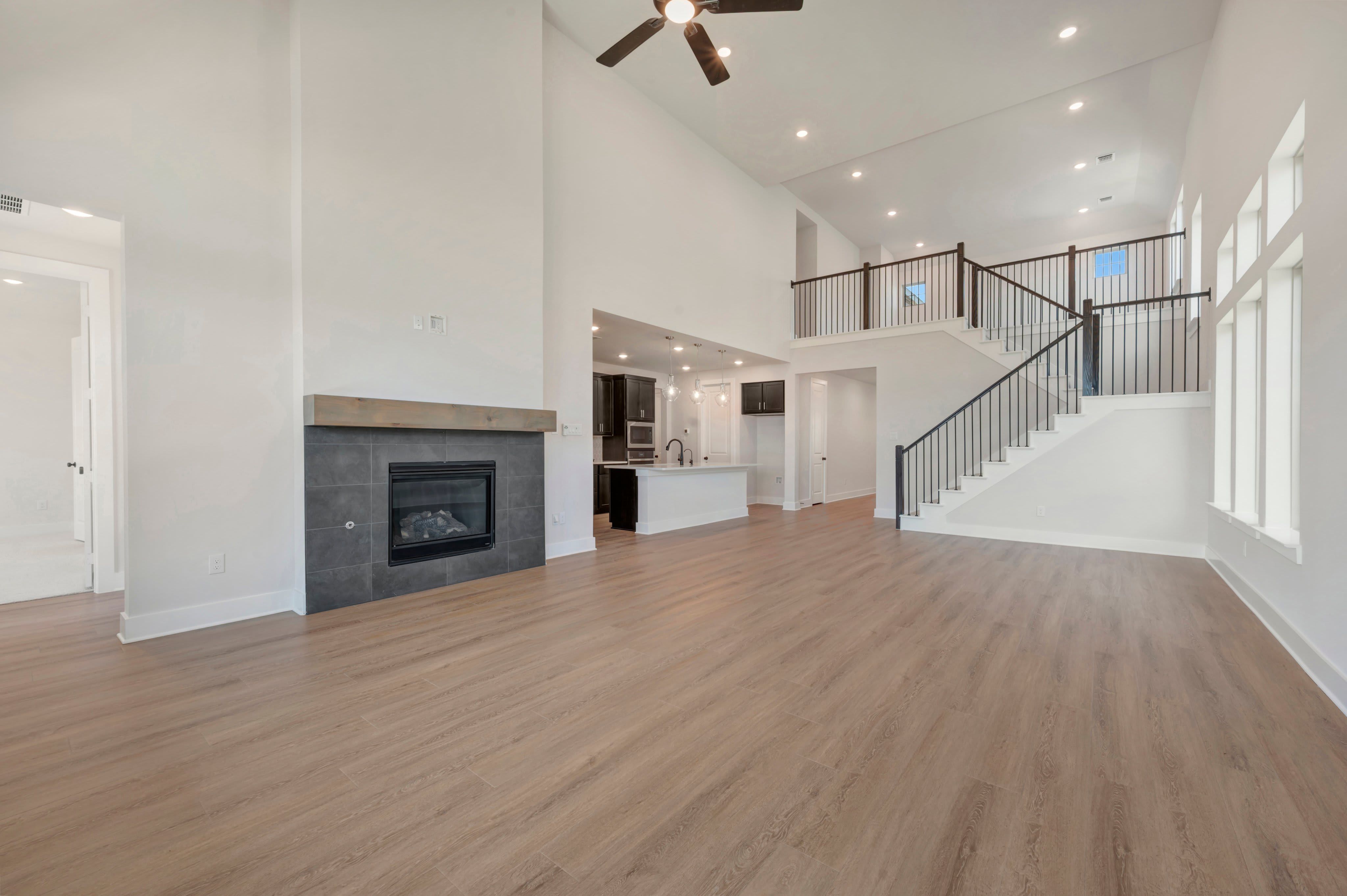 1732 Nesting Robin Lane